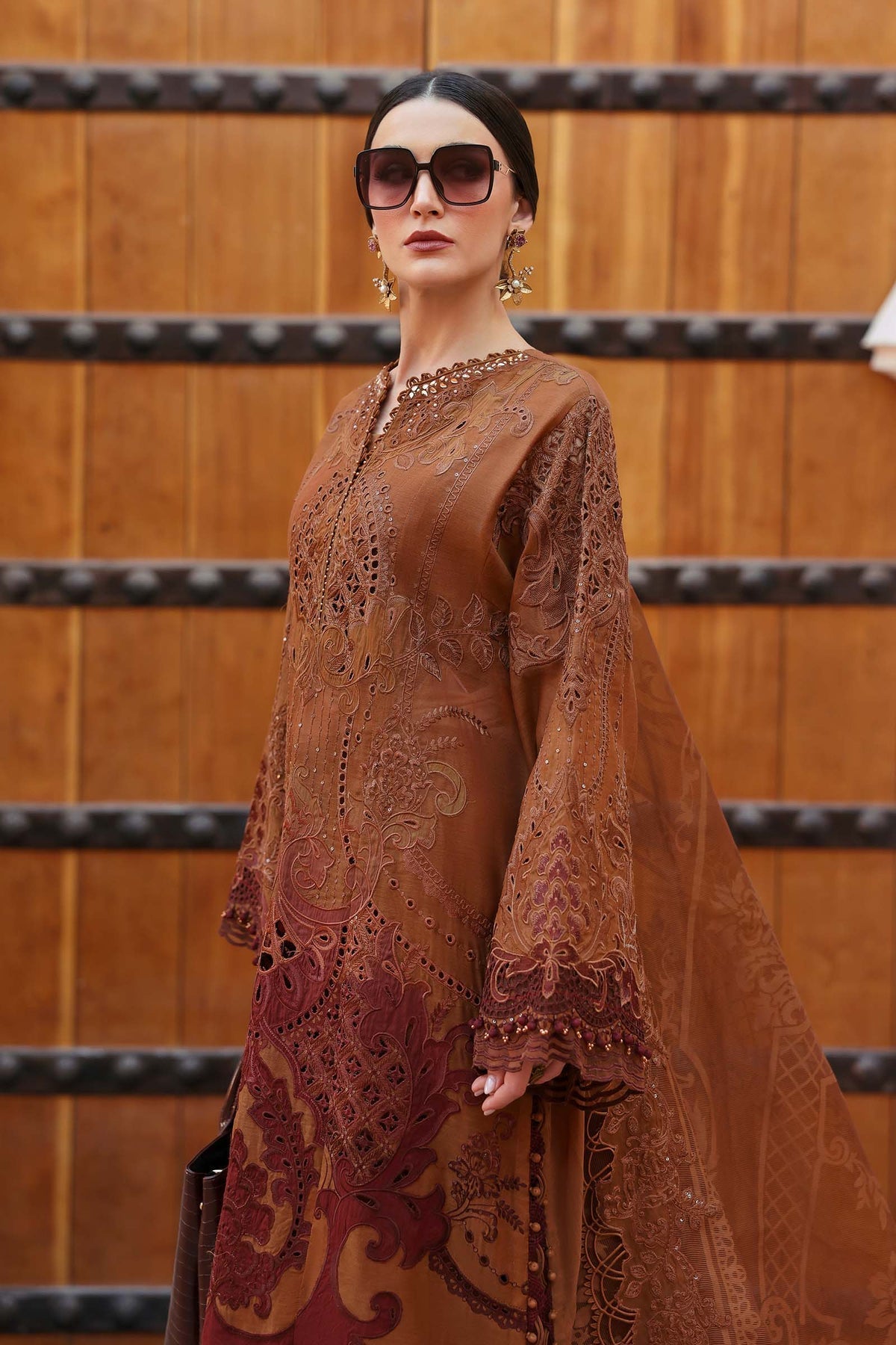 Maria B | Luxury Lawn 25 | D-2501-B - House Of Hania