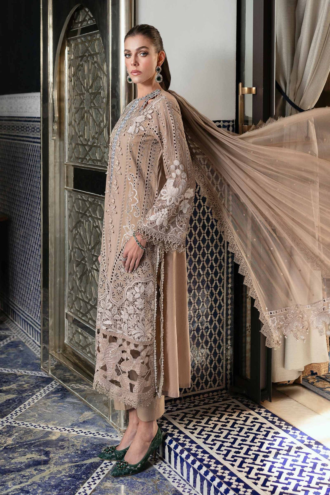 Maria B | Luxury Lawn 25 | D-2502-A - House Of Hania