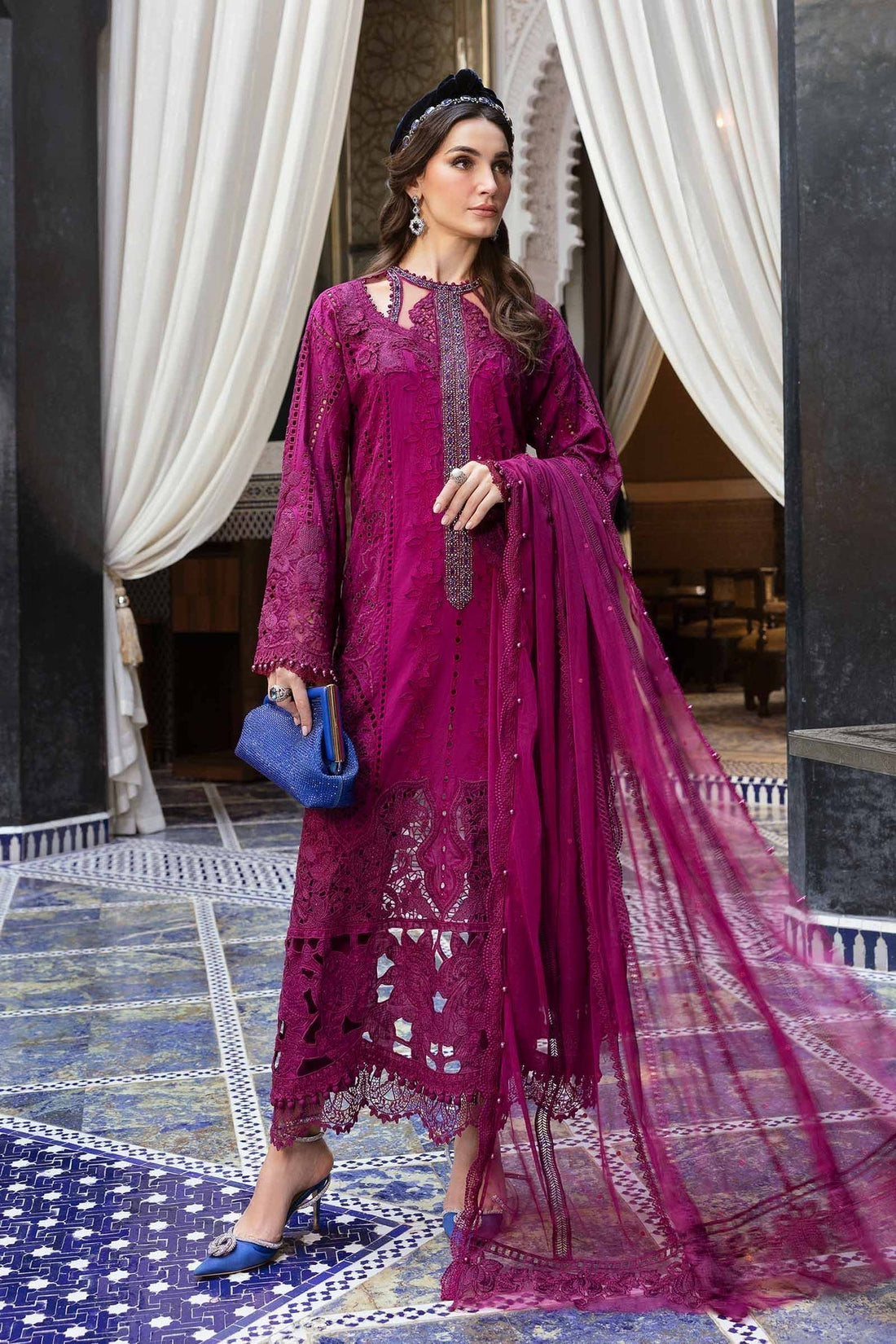 Maria B | Luxury Lawn 25 | D-2502-B - House Of Hania