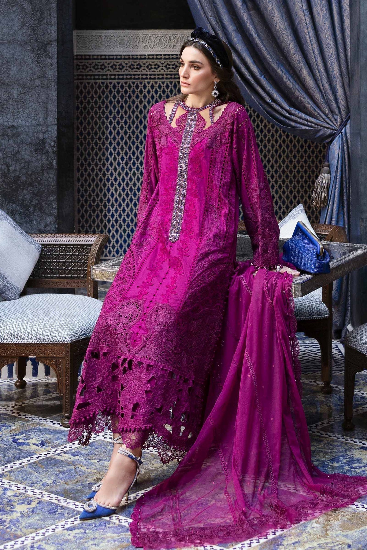 Maria B | Luxury Lawn 25 | D-2502-B - House Of Hania