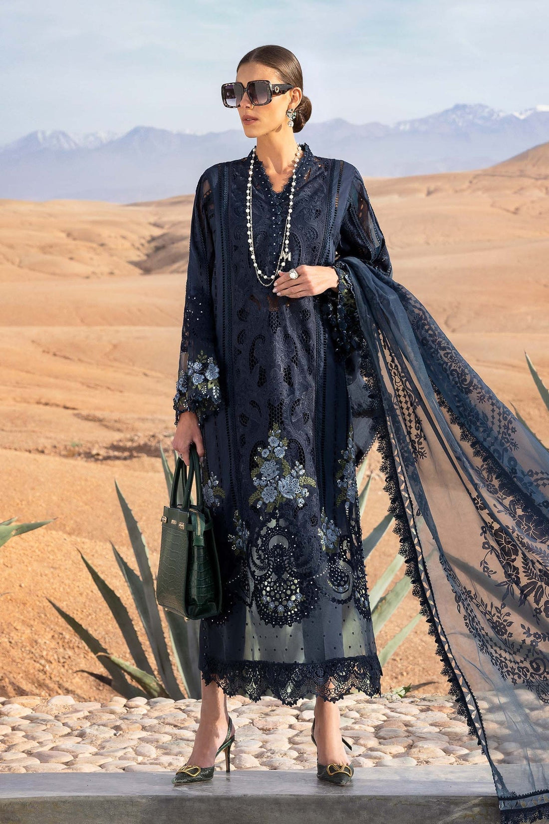 Maria B | Luxury Lawn 25 | D-2504-B - House Of Hania