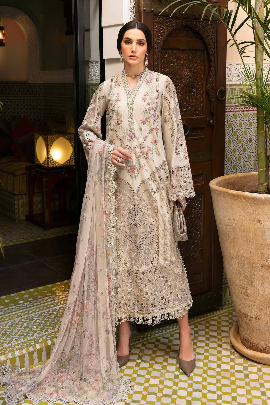 Maria B | Luxury Lawn 25 | D-2514-B - House Of Hania