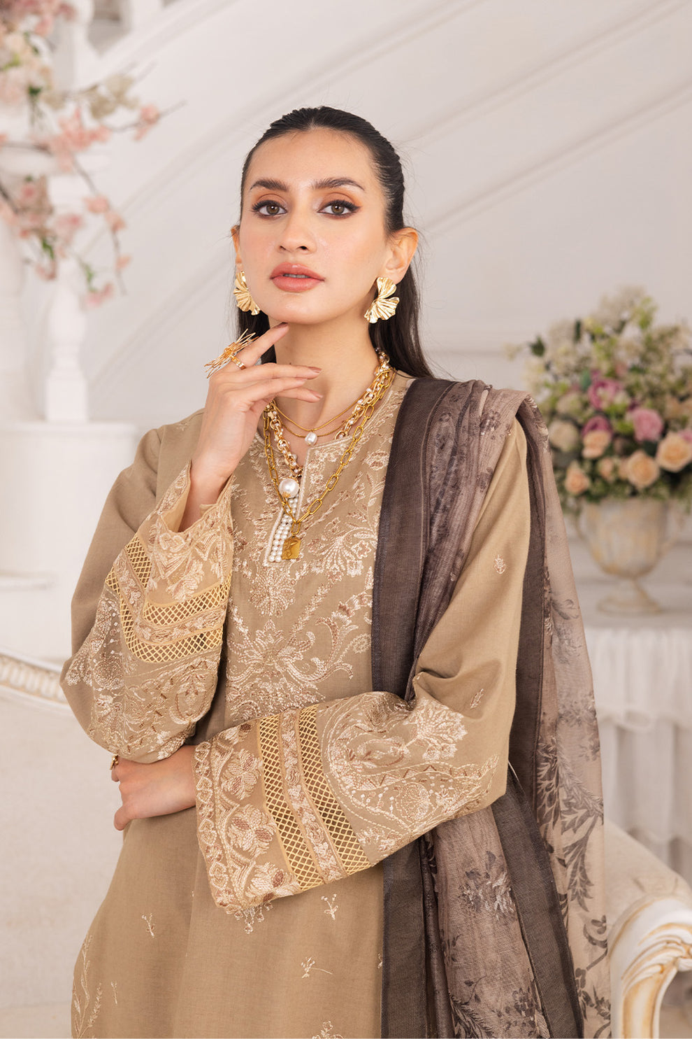 Maryum N Maria | Mira Luxury Lawn | LEYLA - FS50105 - House Of Hania