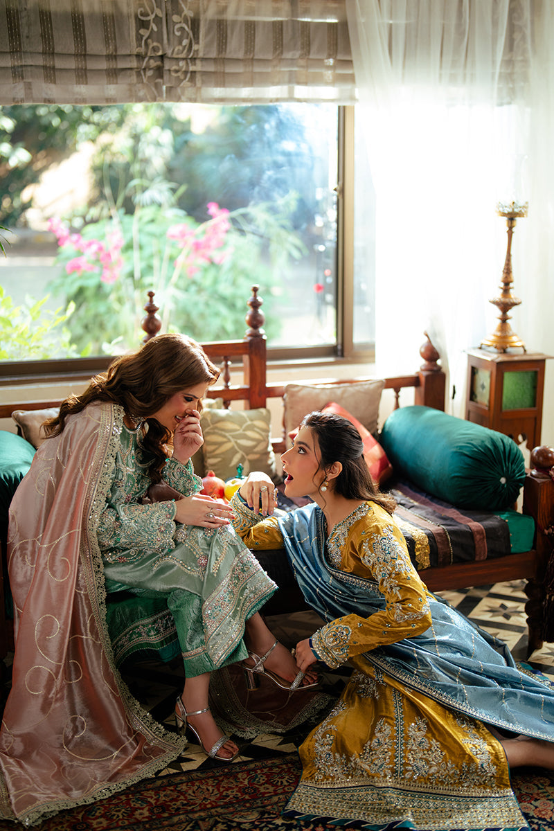 Mushq | Sunehri Resham Edit | ZOYA - House Of Hania