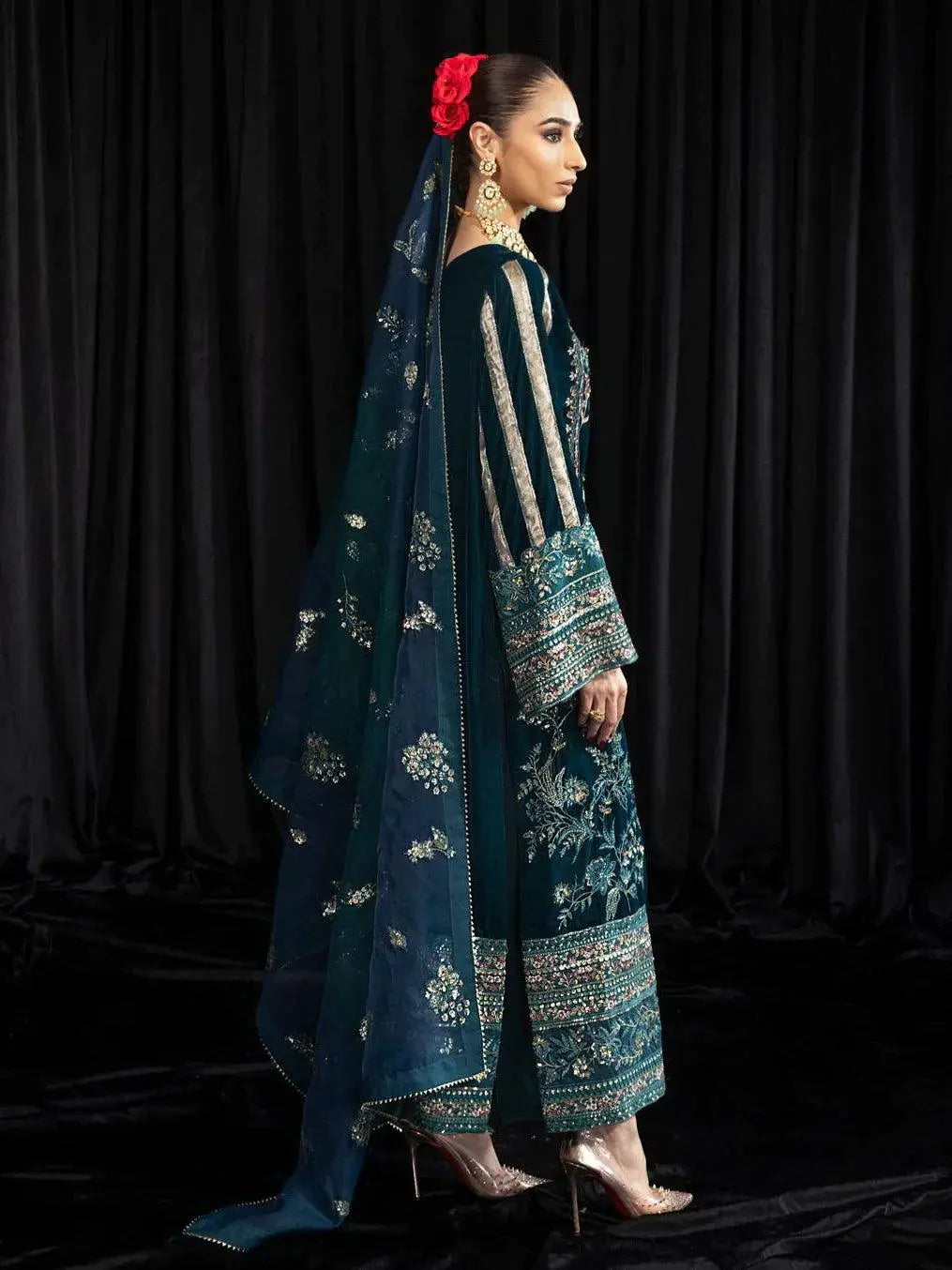 NUREH Maya Embroidered Velvet 3Pc Suit NS-107 LEHAR - House Of Hania