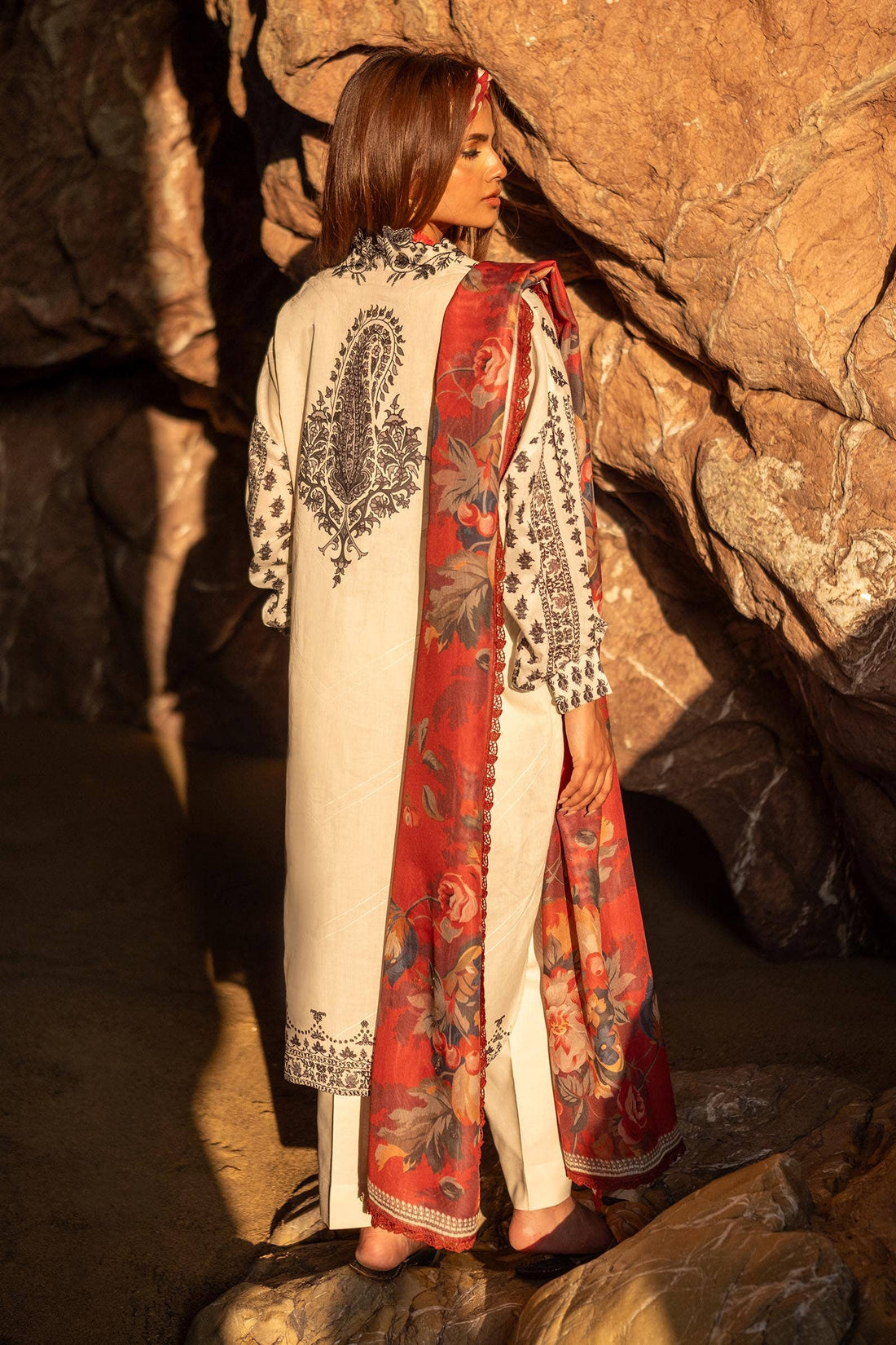 Sana Safinaz | Mahay Spring 24 | H241-006A-2BS - House Of Hania