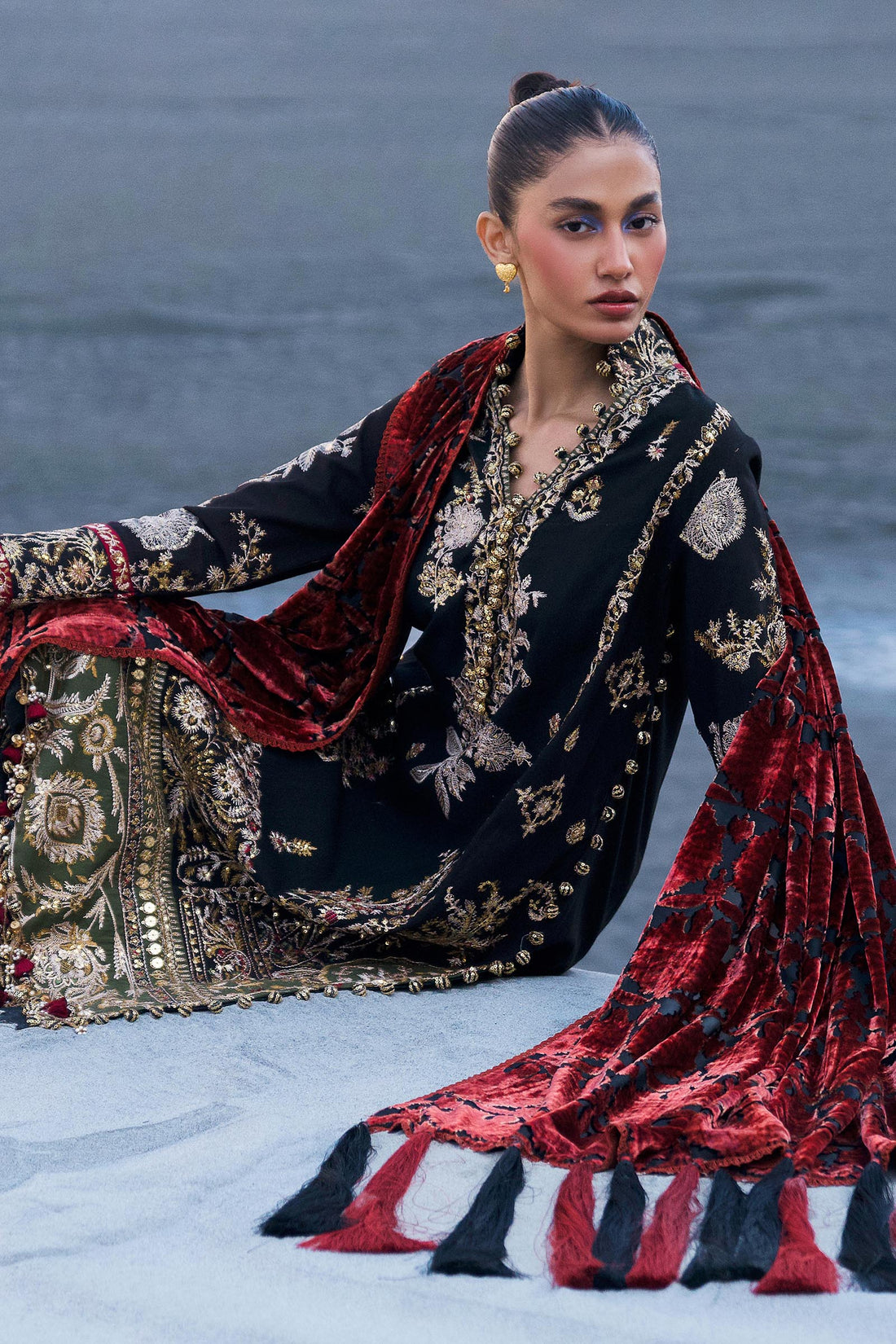 Sana Safinaz | Winter Shawl 24 | S241-001A-3CP - House Of Hania