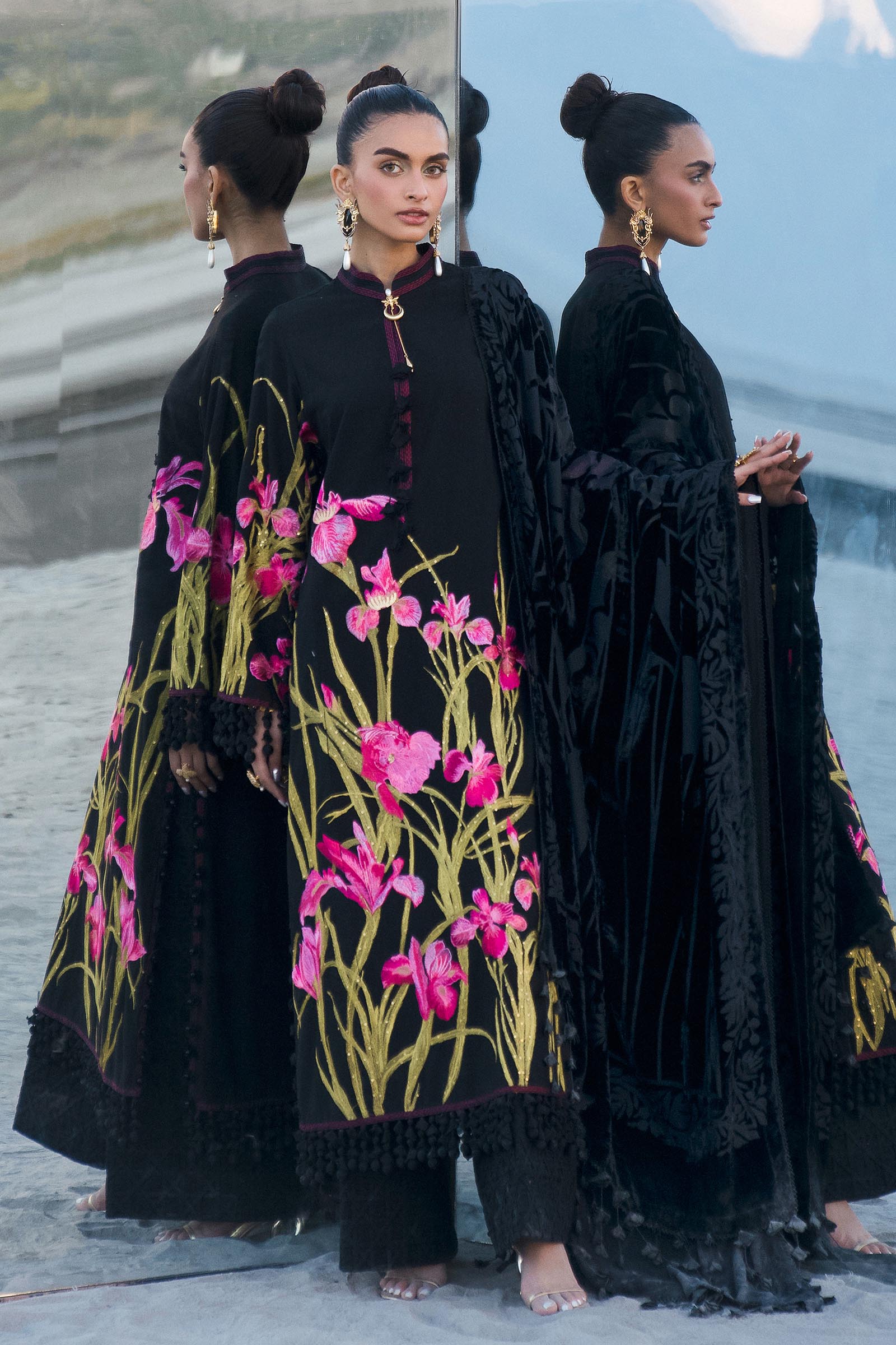 Sana Safinaz | Winter Shawl 24 | S241-003A-3CP - House Of Hania