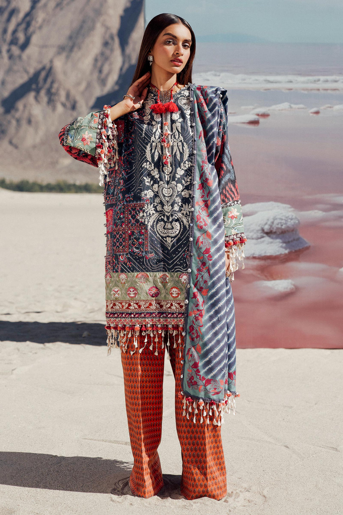 Sana Safinaz | Winter Shawl 24 | S241-007B-3CP - House Of Hania