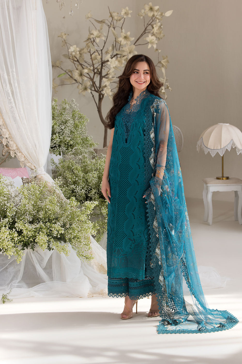 Sobia Nazir | Luxury Lawn 25 | 2A - House Of Hania
