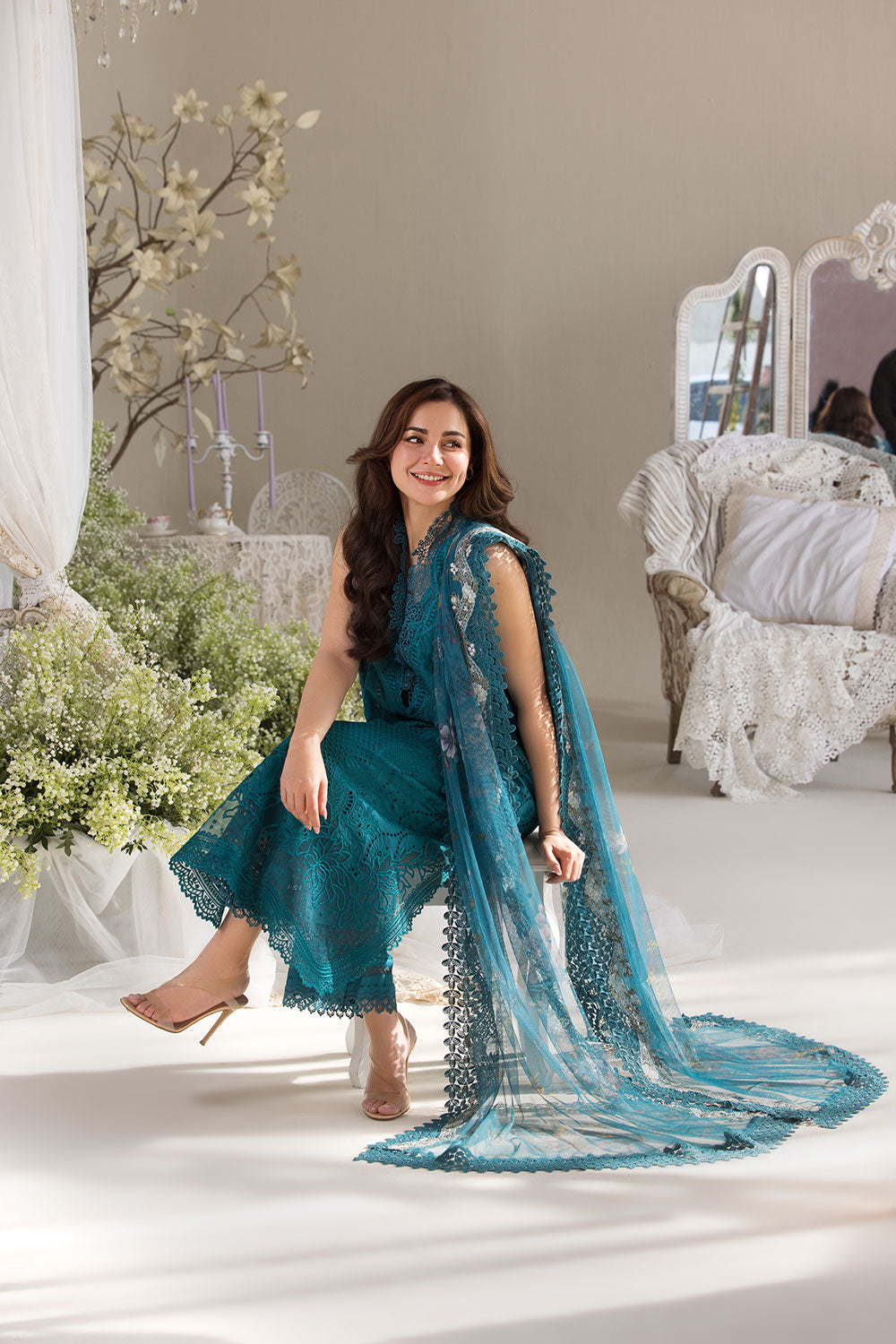 Sobia Nazir | Luxury Lawn 25 | 2A - House Of Hania