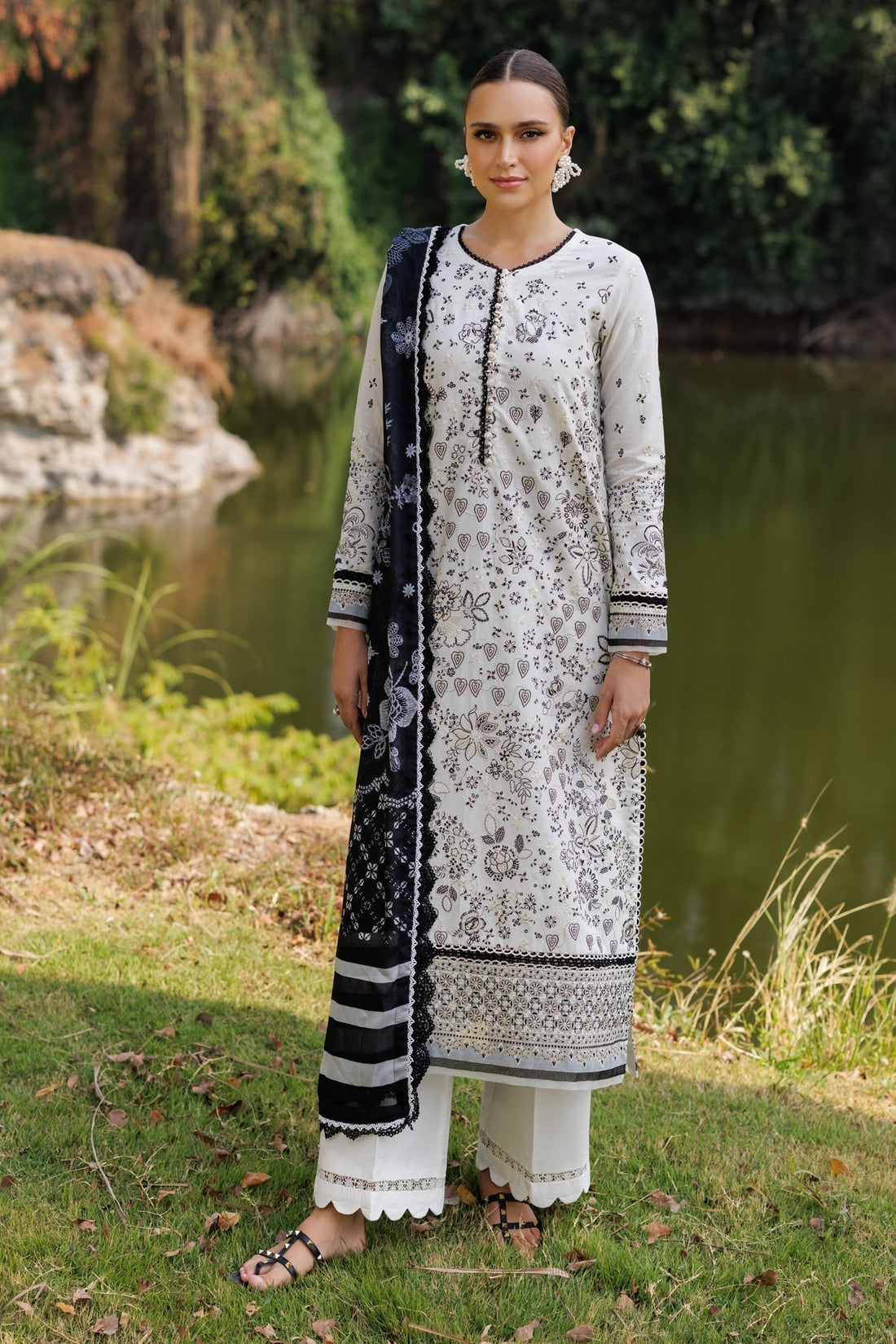 Xenia Formals | Luxury Lawn 25 | FIORELLA - House Of Hania