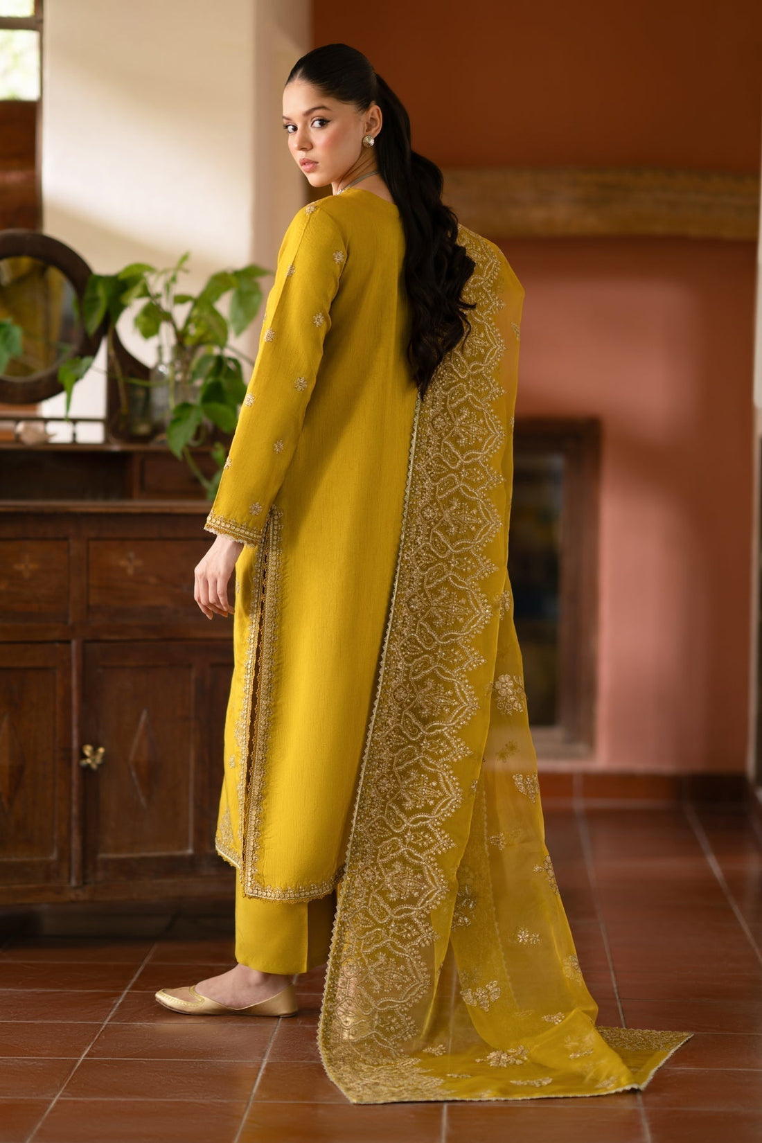 Xenia Formals | Ready to Wear Dresses | IRAAMA - House Of Hania