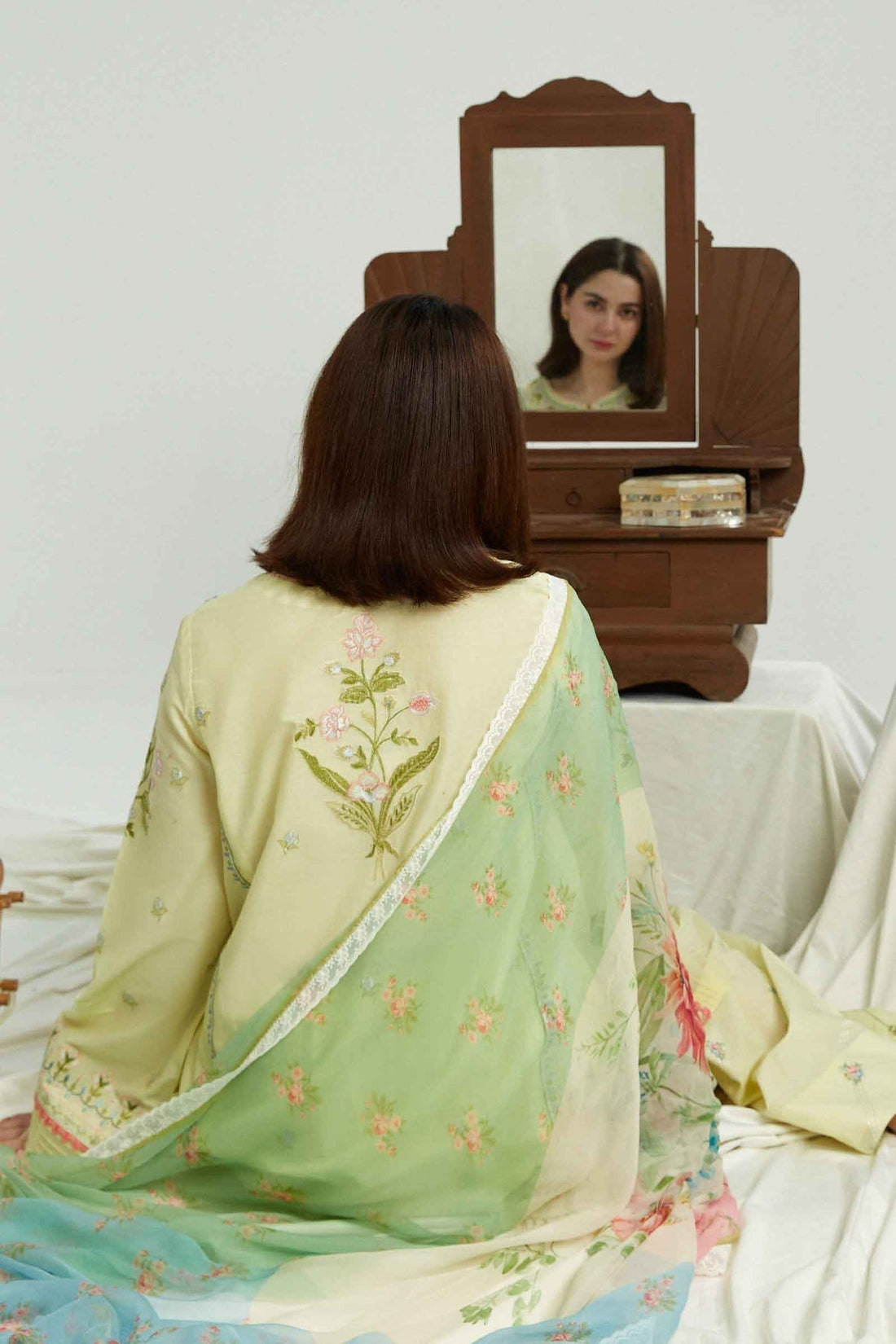 ZARA SHAHJAHAN-ZCE23-6B-COCO LAWN VOLUME ll 2023 - House Of Hania