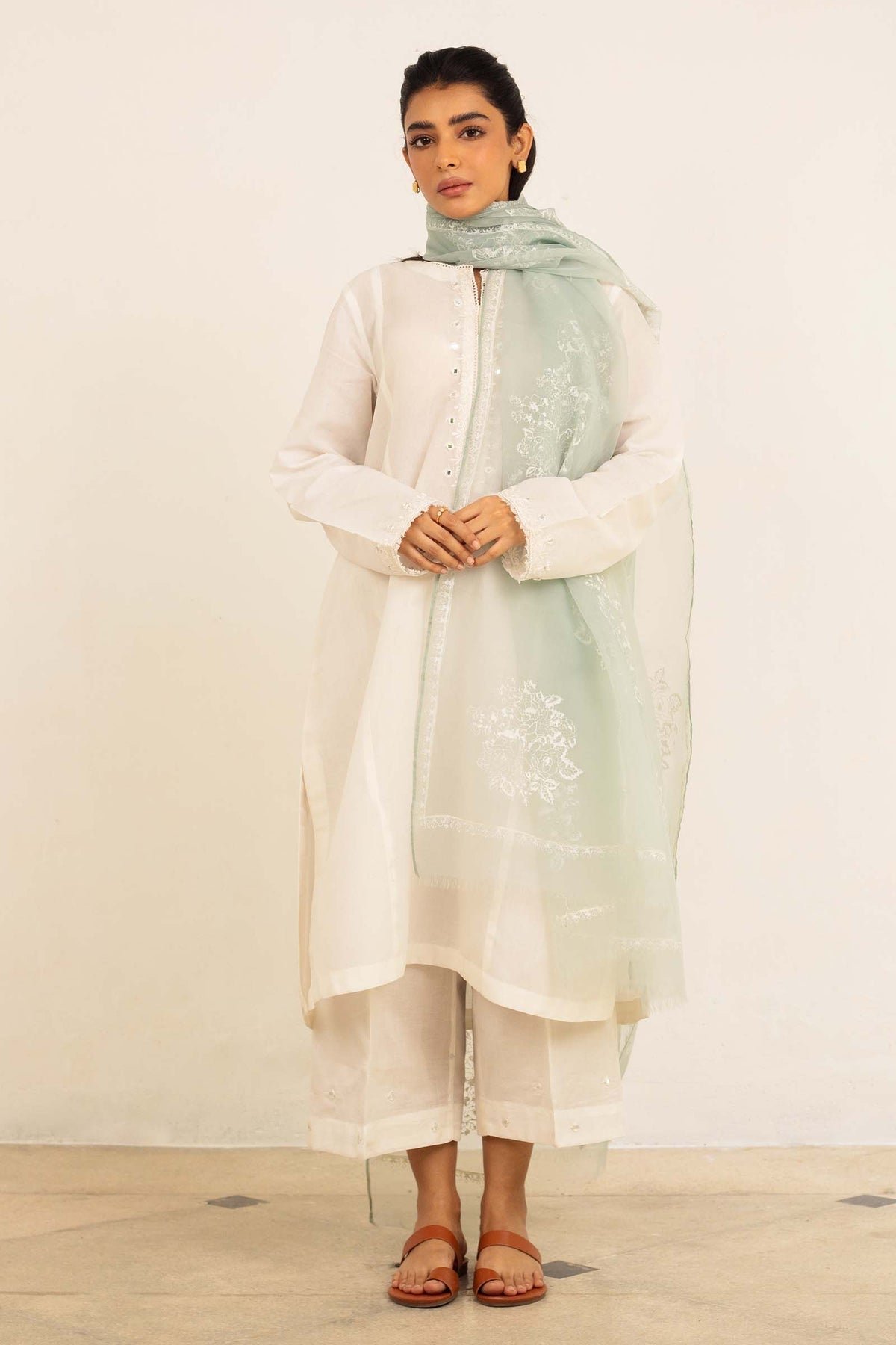 Zara Shahjahan | Basics 2024 | ZKT-1312