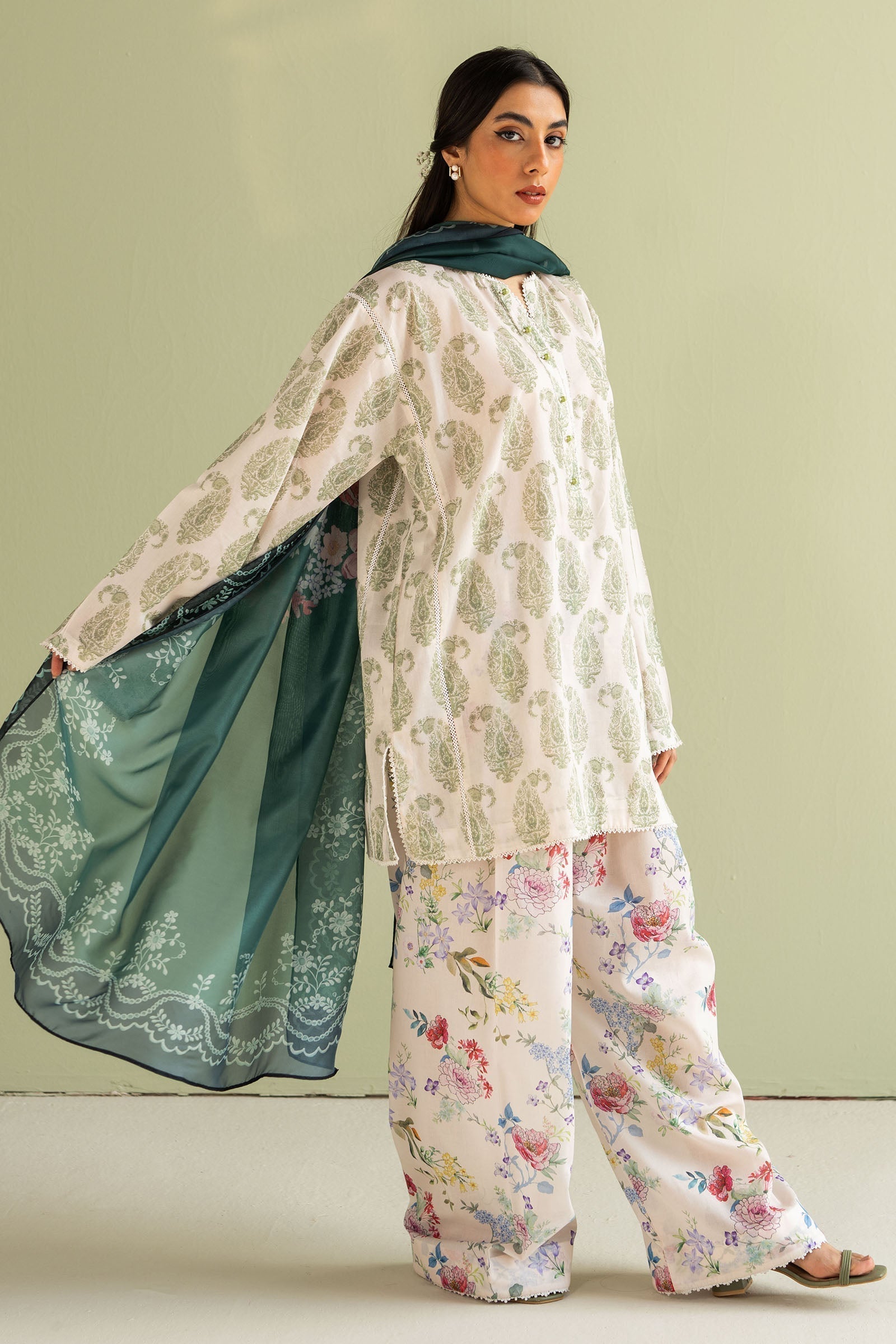 Zara Shahjahan | Coco Prints 25 | Paisley-6B - House Of Hania