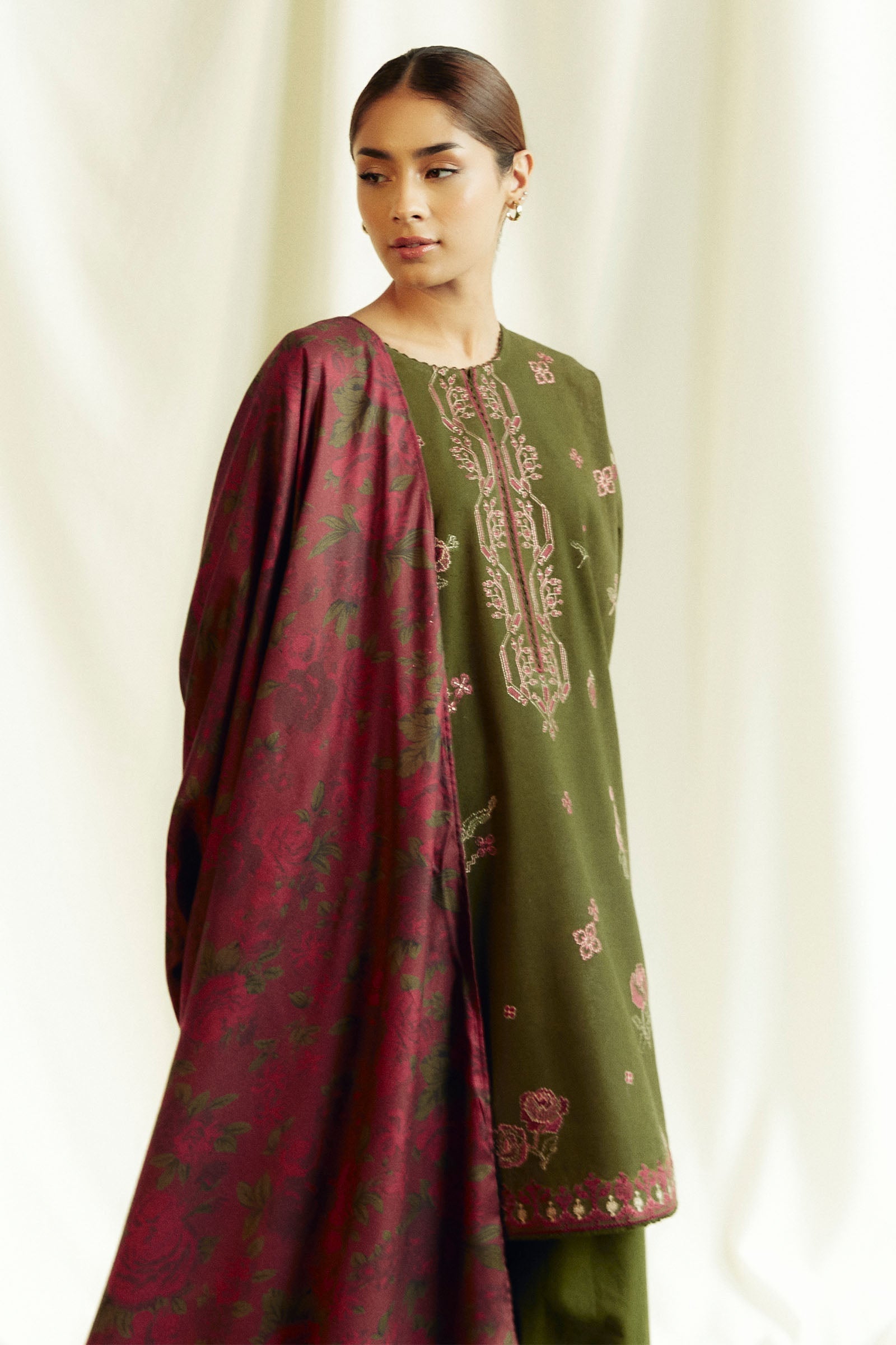 Zara Shahjahan | Coco Winter 24 | Amethyst-8B