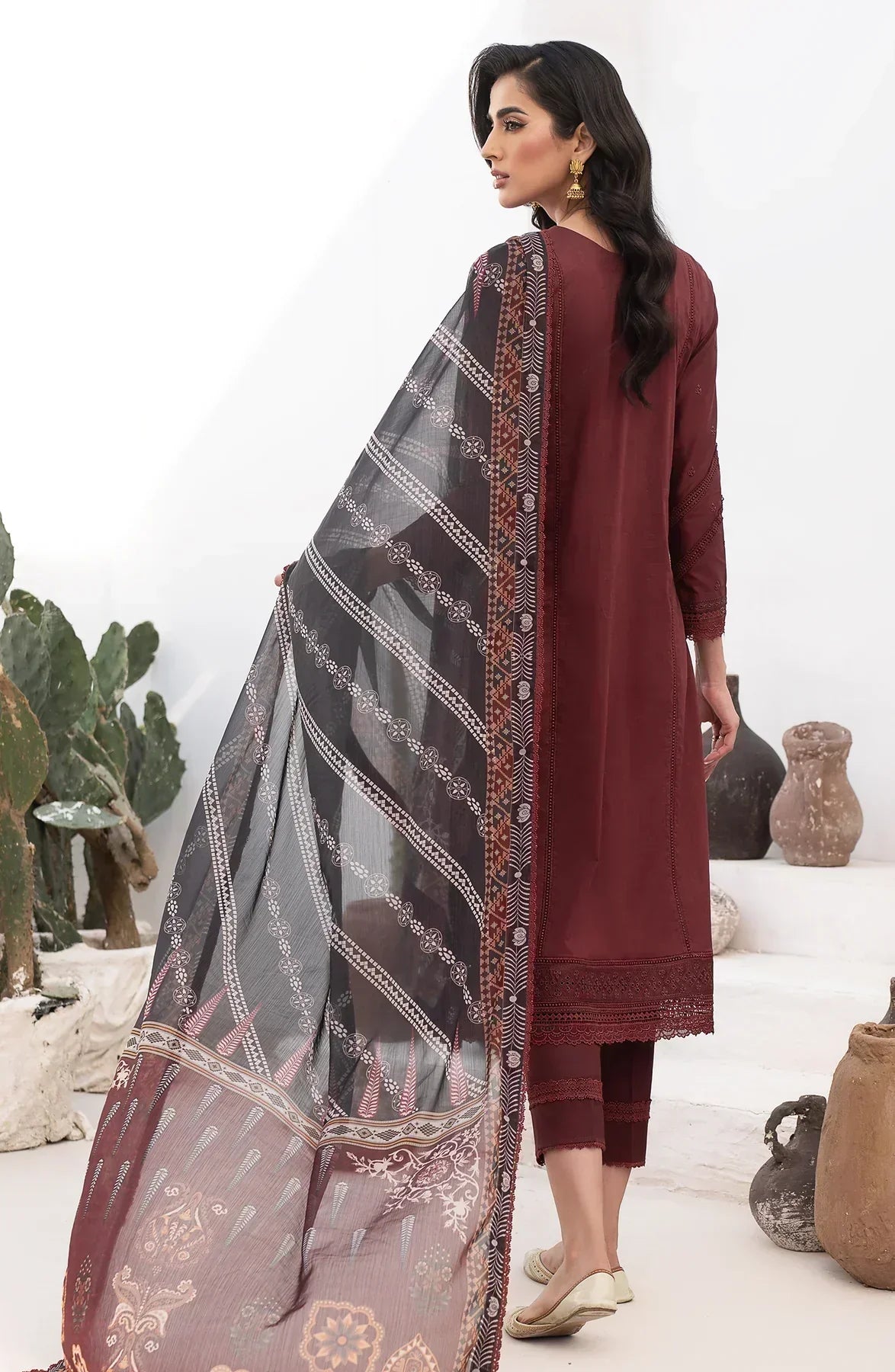 Zarif | Eid Lawn 24| ZL 02 ELVIRA - House Of Hania