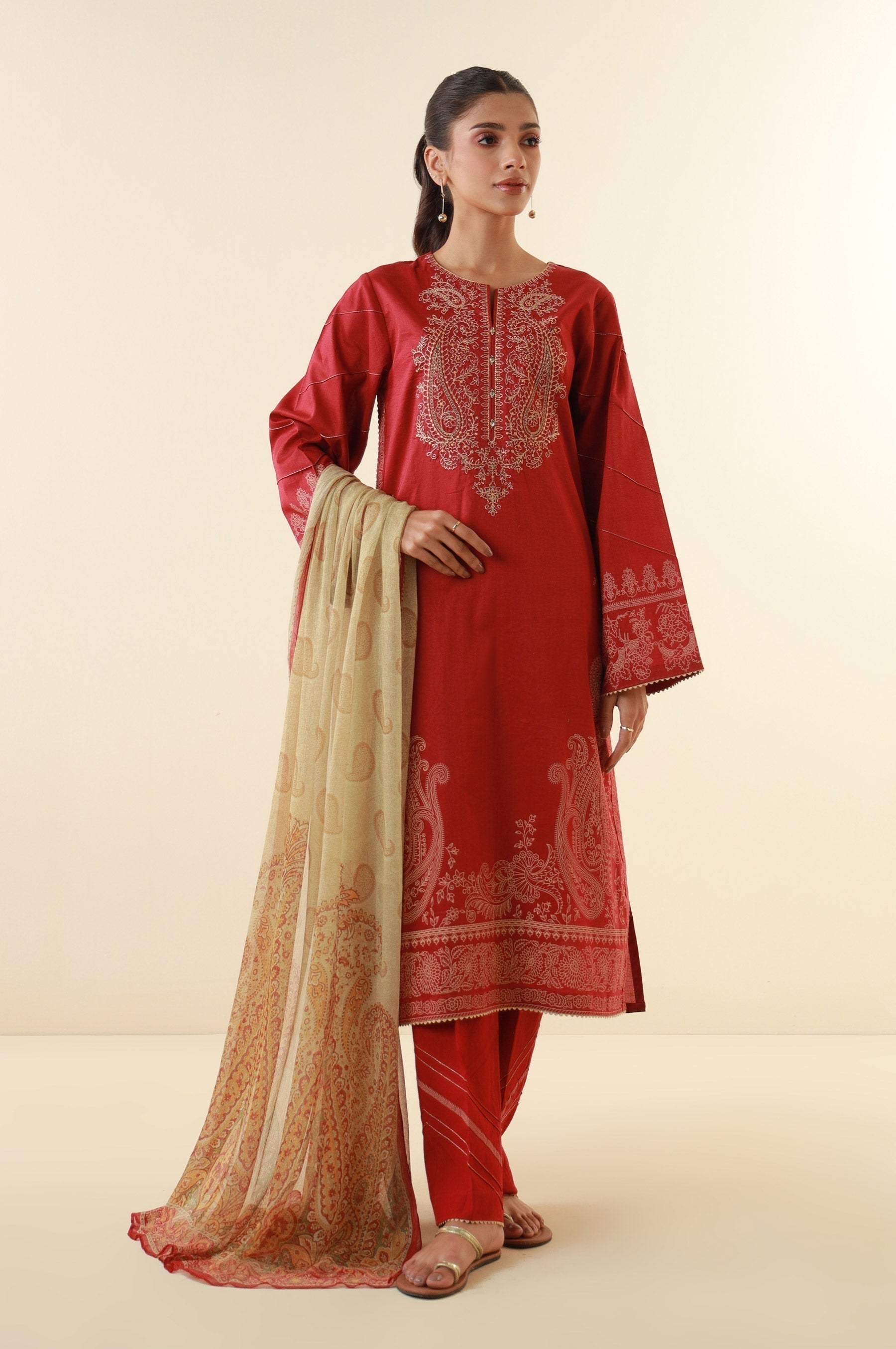 Zeen | Summer Collection 24 | 34211 - House Of Hania