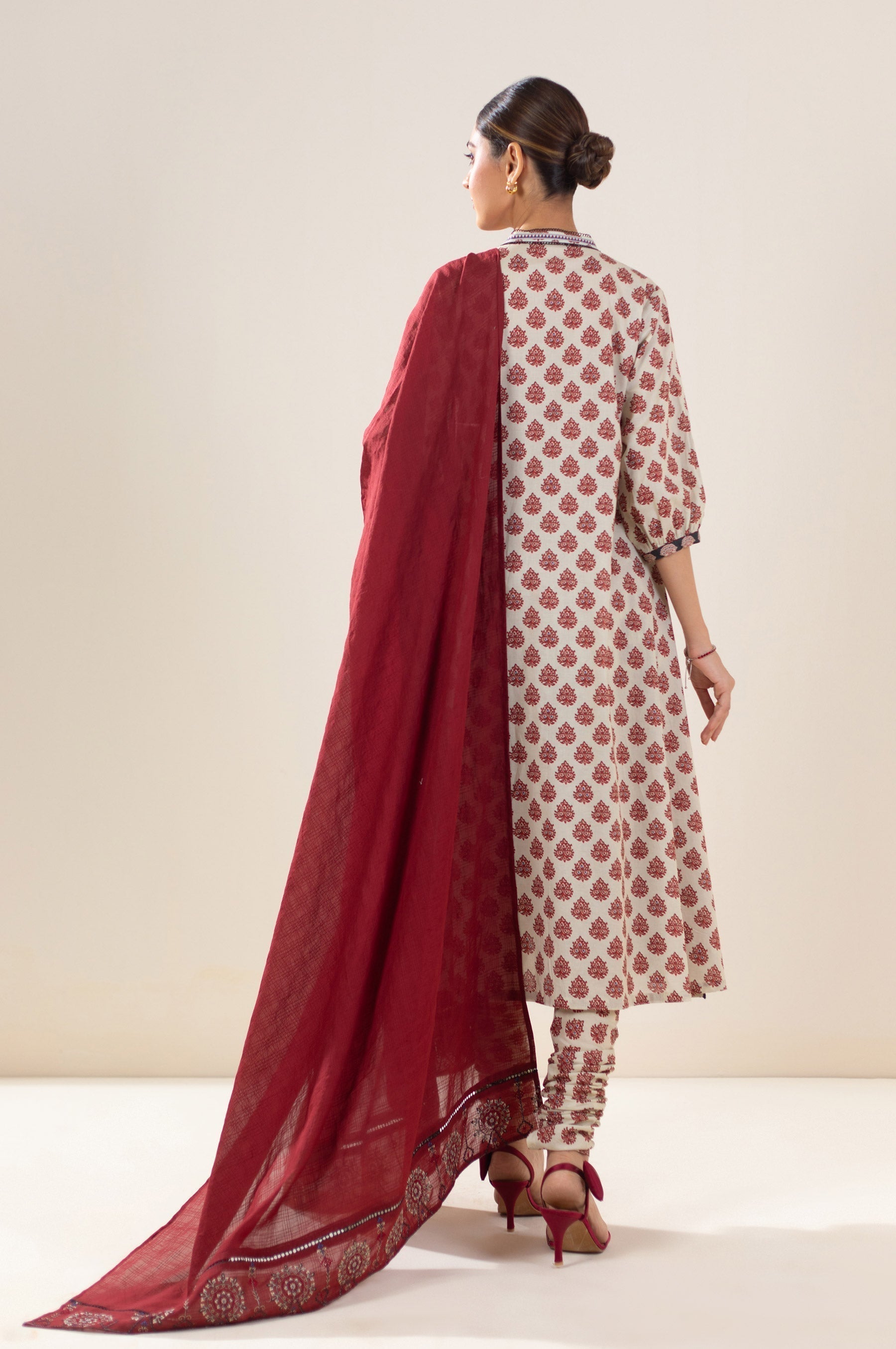 Zeen | Summer Collection 24 | 34214 - House Of Hania