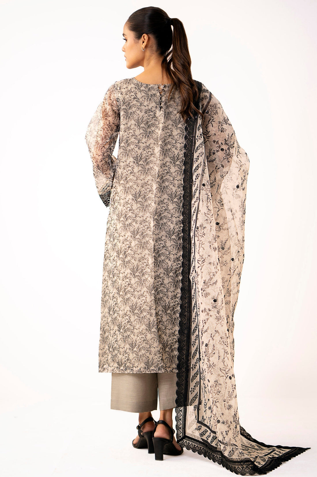 Zeen | Winter Collection | Organza 40 - House Of Hania