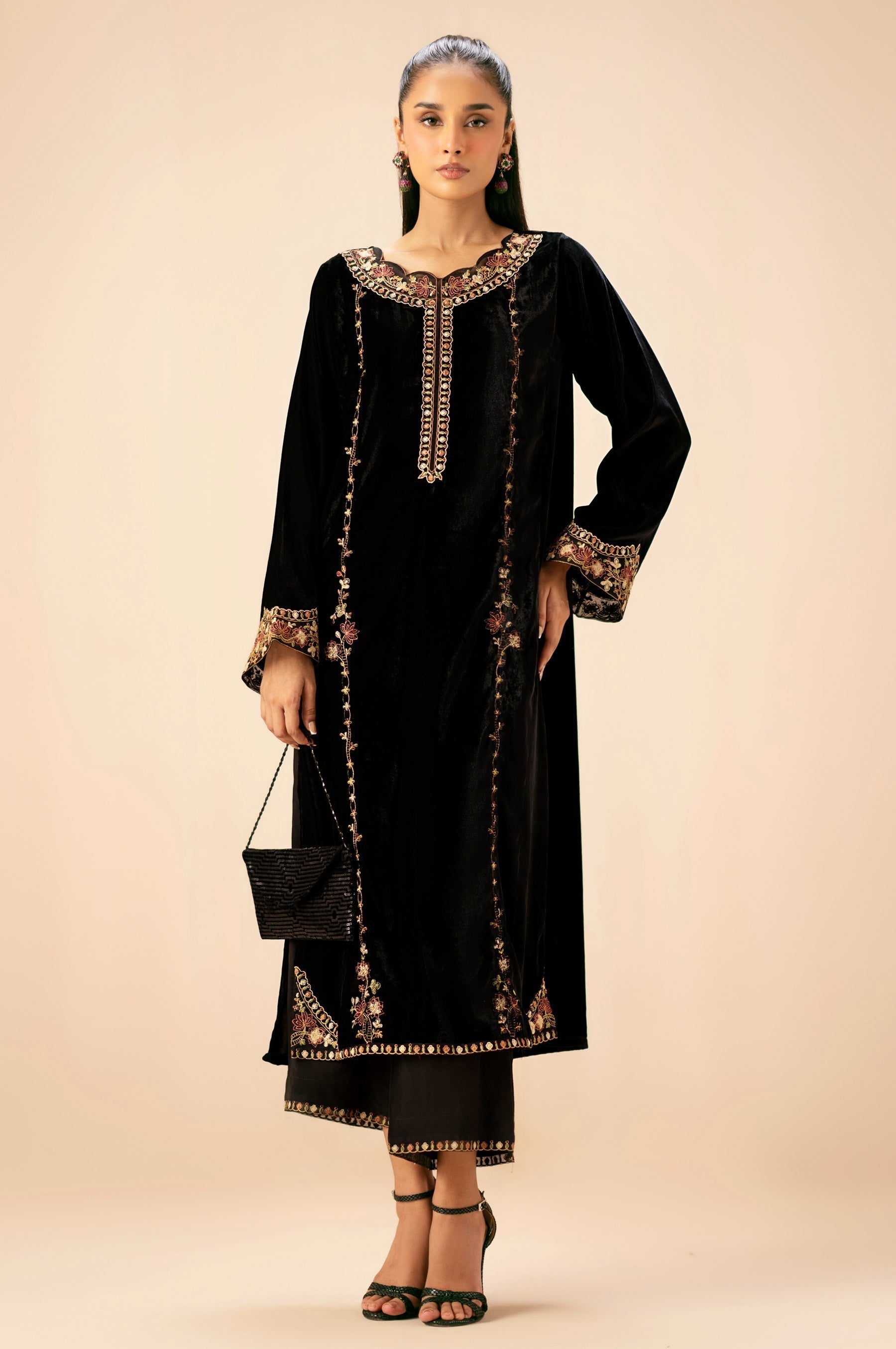 Zeen | Winter Collection | Velvet 08 - House Of Hania