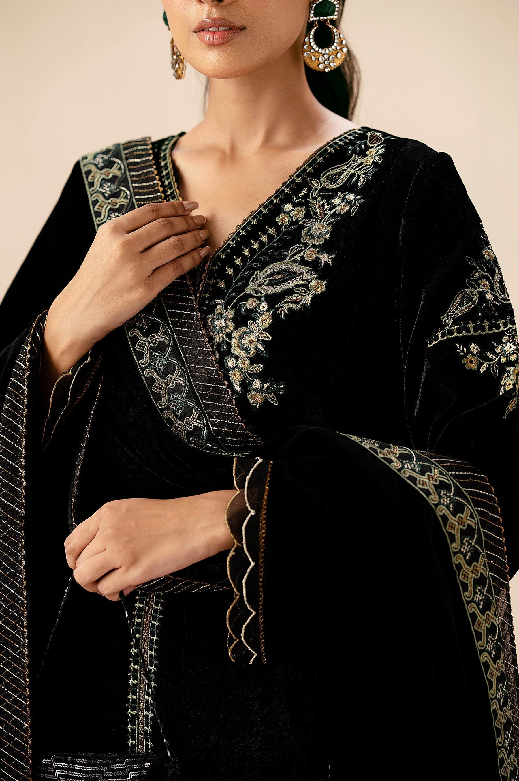 Zeen | Winter Collection | Velvet 23 - House Of Hania