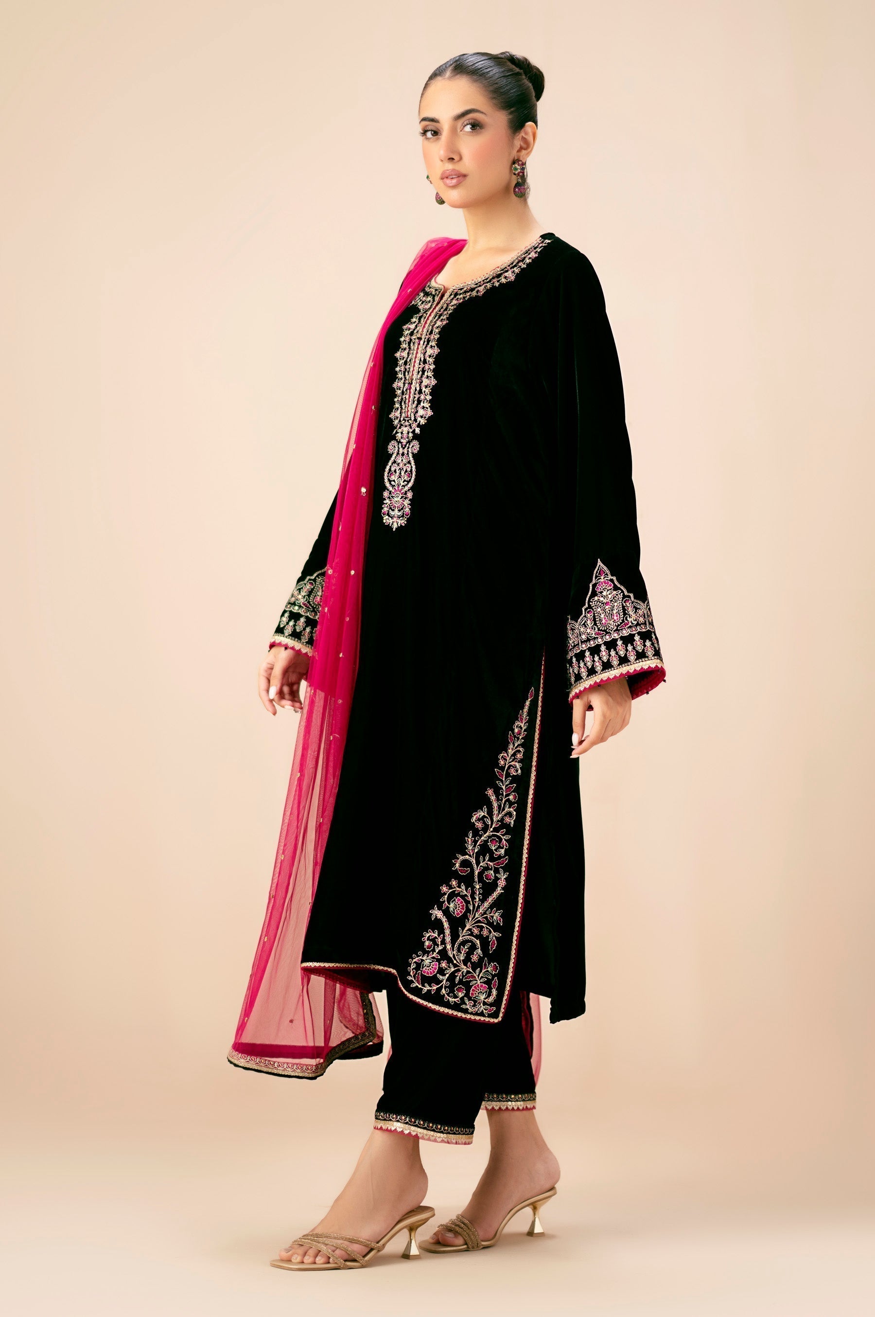 Zeen | Winter Collection | Velvet 28 - House Of Hania