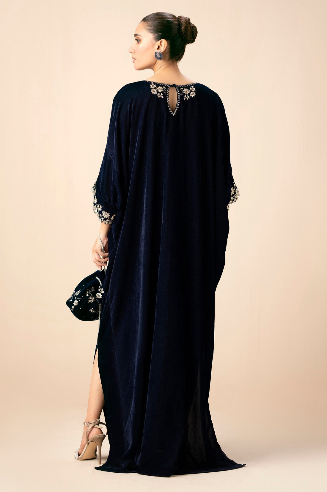 Zeen | Winter Collection | Velvet Kaftan 02 - House Of Hania