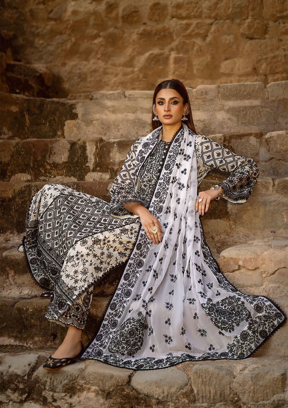 Aik Atelier | Pardes Lawn 24 | LOOK 01 - House Of Anaya