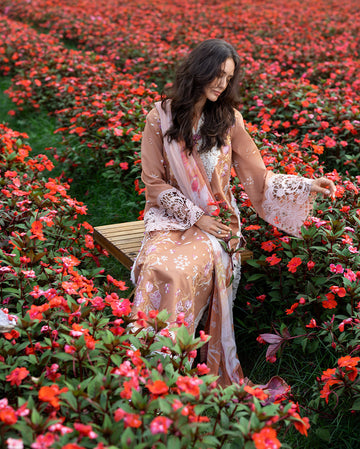 The Ultimate Guide to Choosing Your Perfect Pakistani Eid Outfit Abroad: Style, Fit & Authenticity for Women