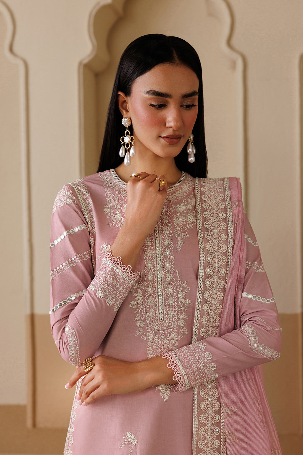Emaan Adeel SONATA P0120 lawn outfit in pink — upper-body view