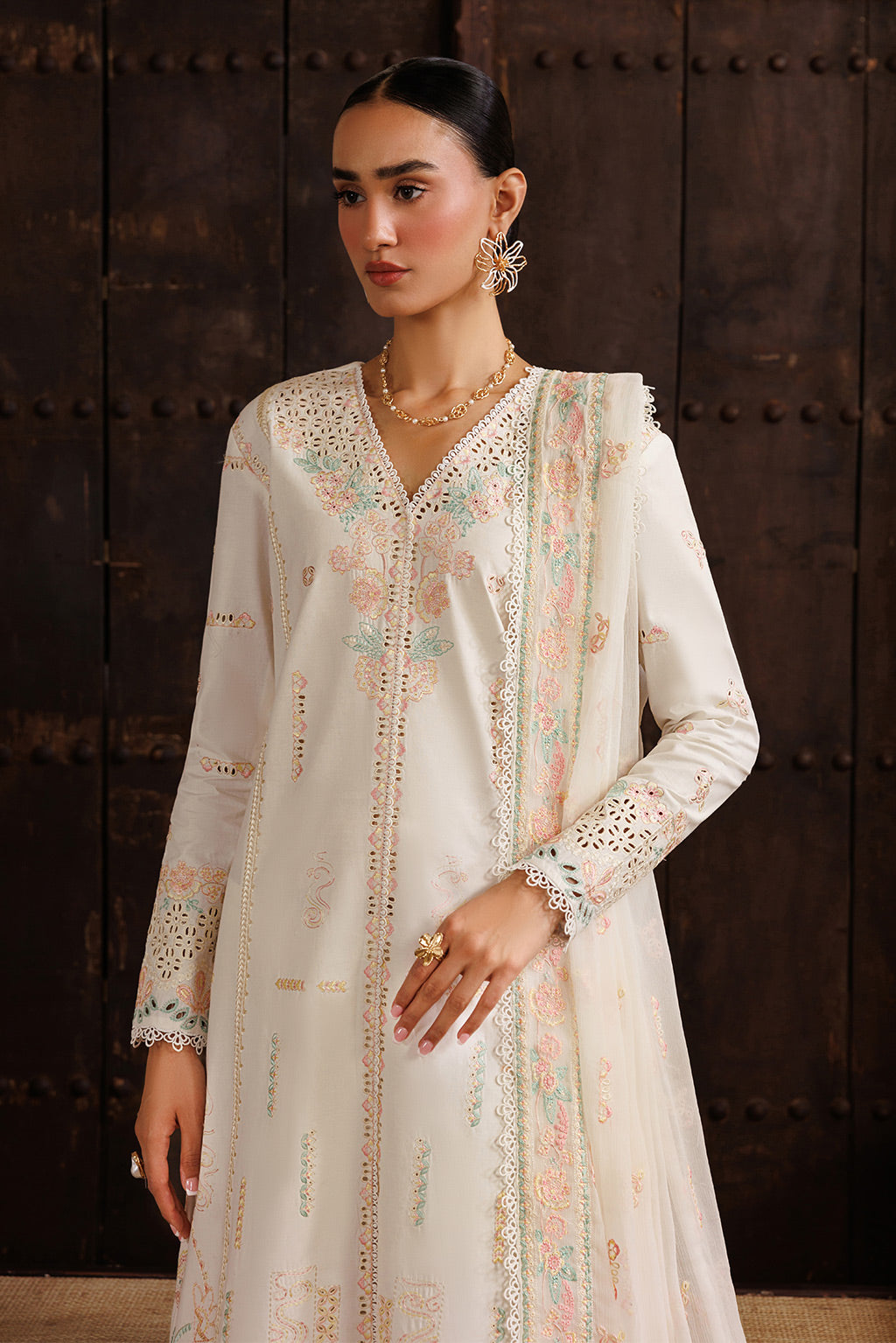 Emaan Adeel EUPHONY P0119 lawn outfit in ivory — upper-body view