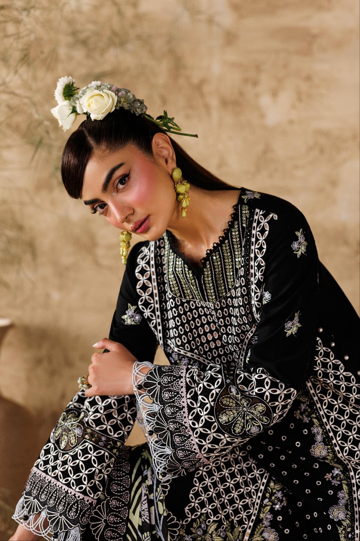 Akbar Aslam | Elea Lawn 26 | Alesse