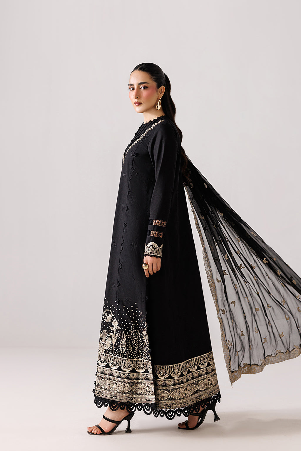 Emaan Adeel ELEVE P0138 lawn outfit in black — back view