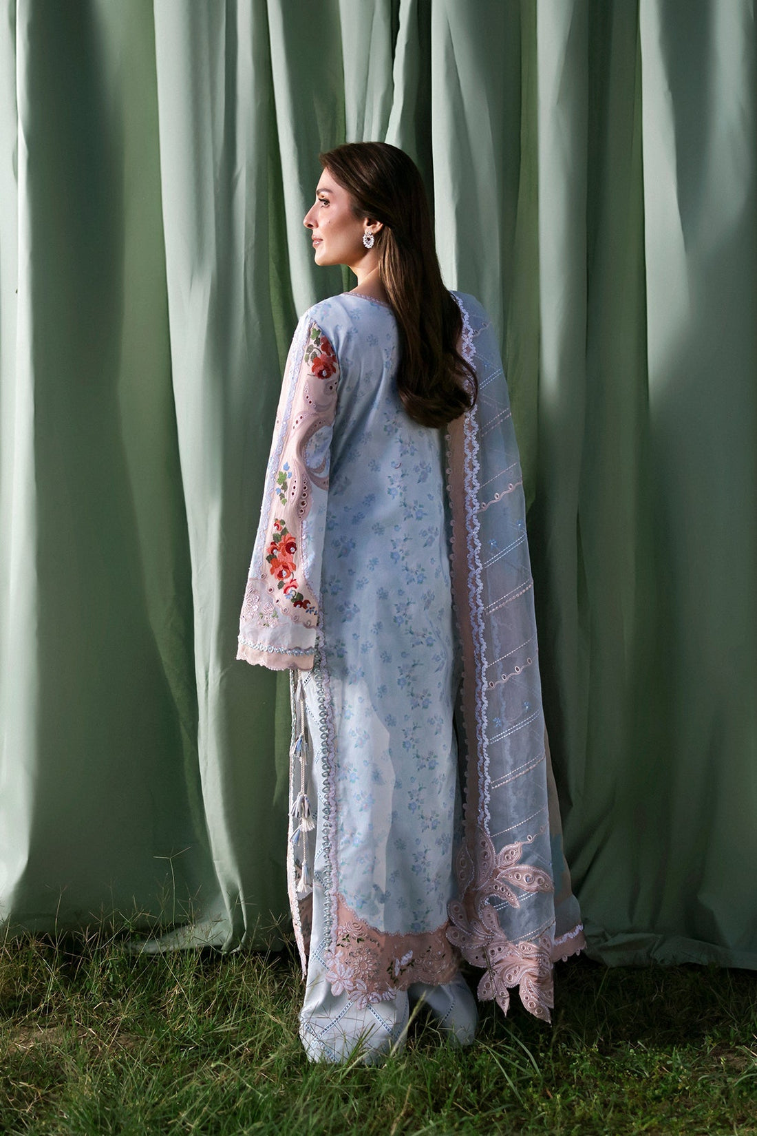Model wearing Afrozeh Eirene blush shirt & trouser set