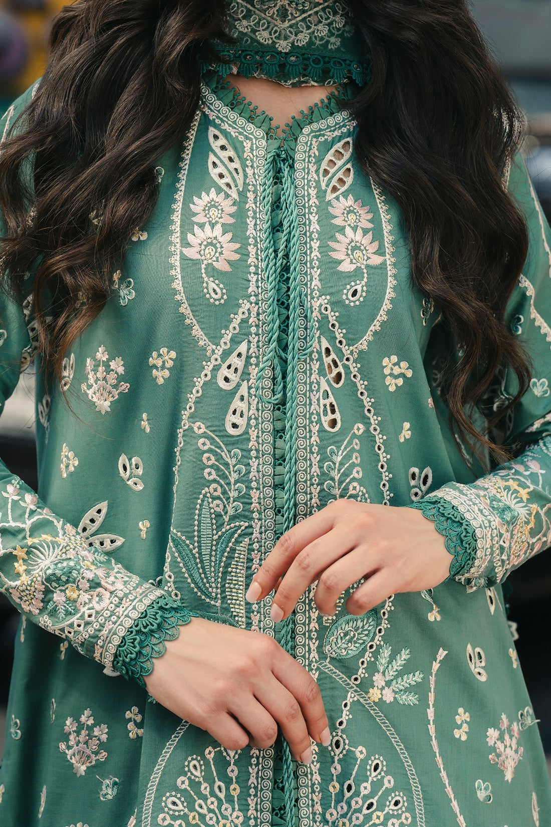 Model wearing Afrozeh Vasl shirt & trouser set