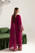 Emaan Adeel | Zarposh Velvet 25 | SHAHNAZ