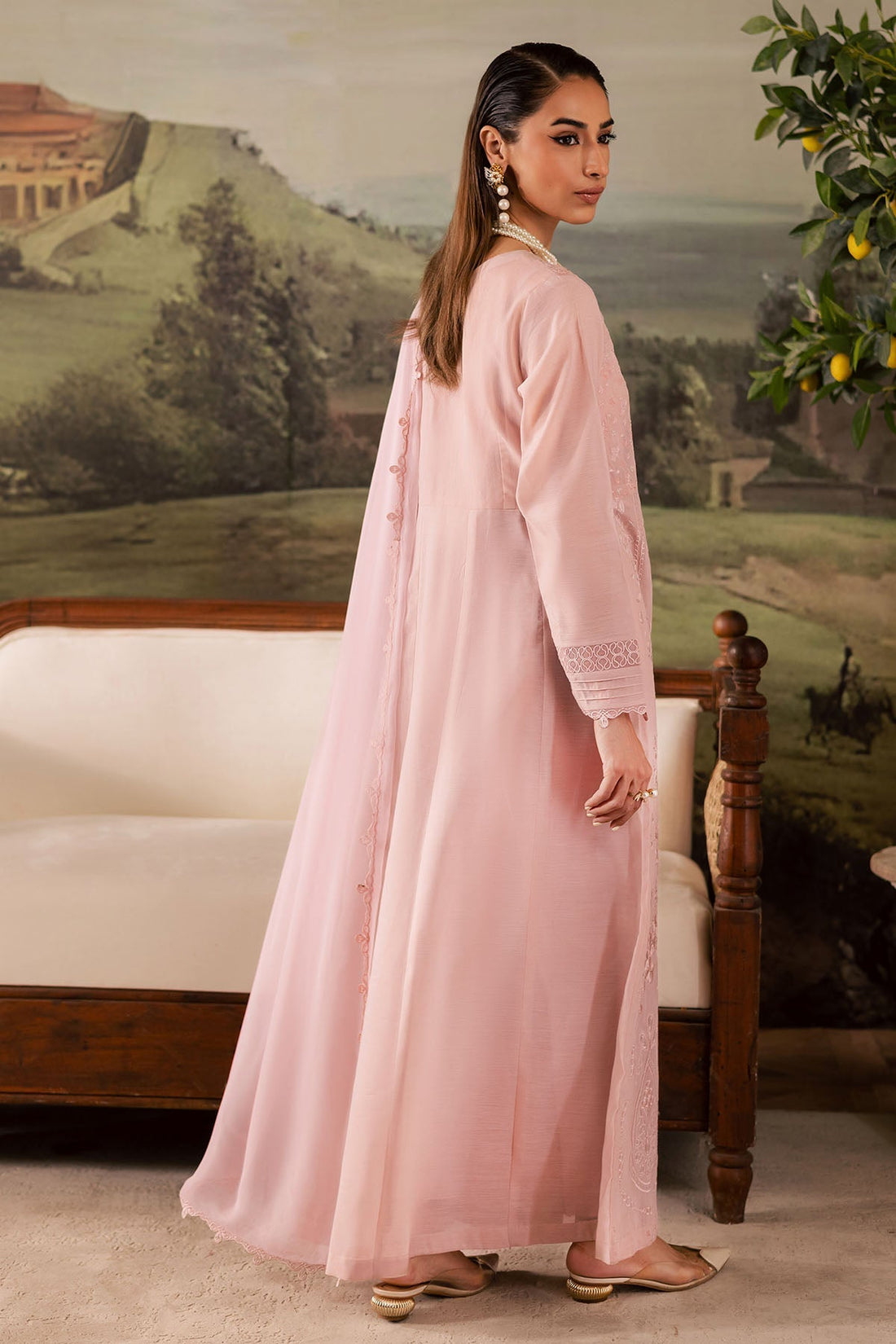 Nureh | Shades of Winter | NP-670