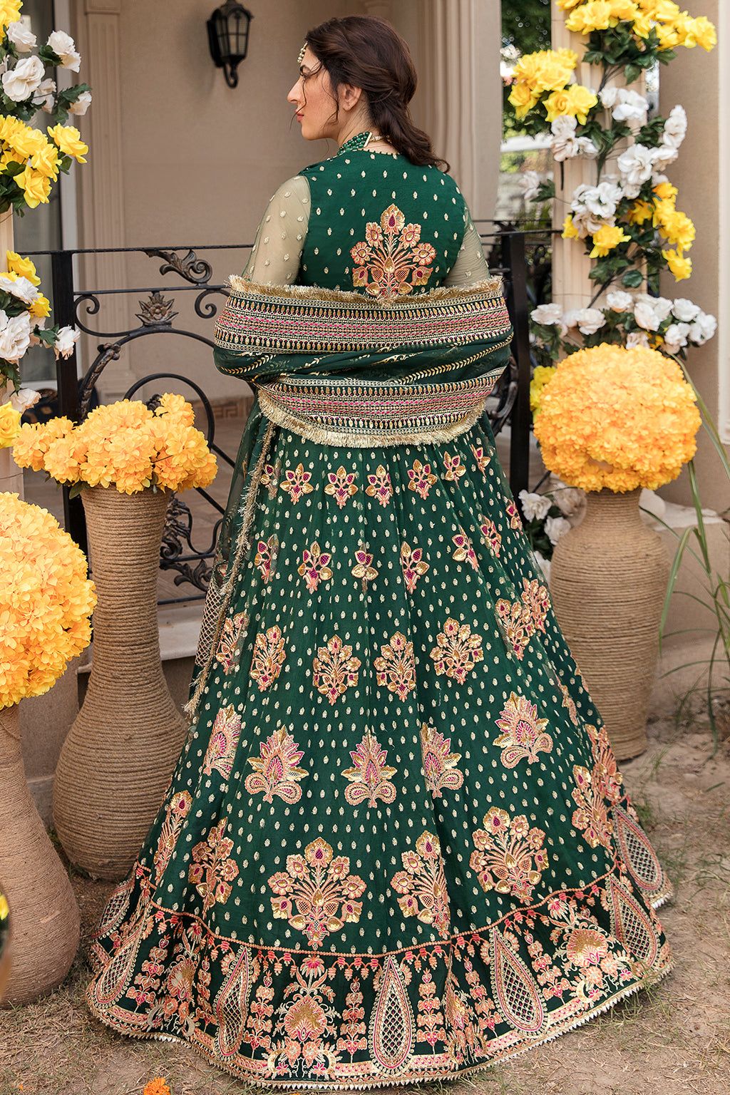 AFROZEH - SHIRIN - House Of Hania