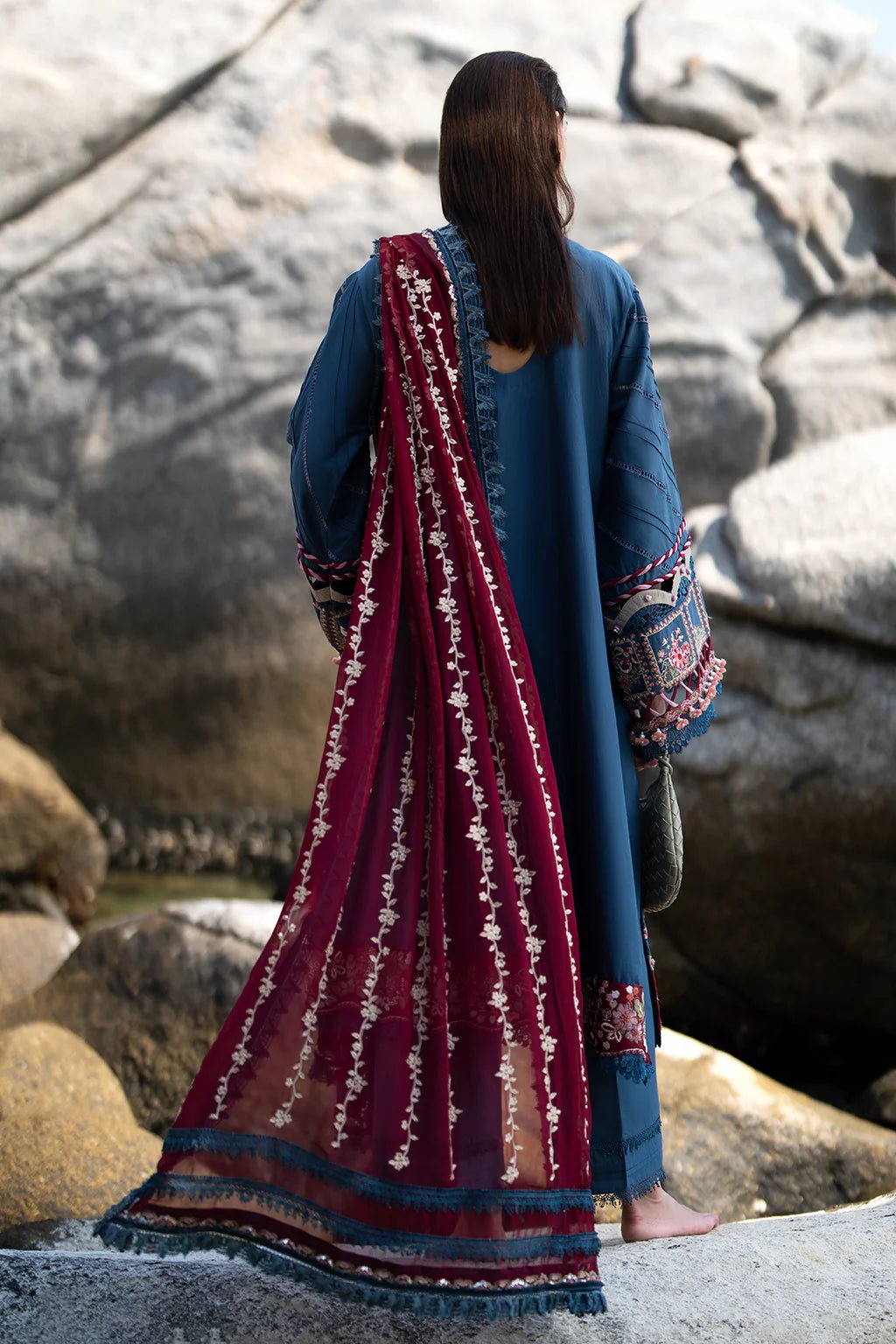 AJR Couture | Alif Signature Luxury Lawn 24 | Ayra - House Of Hania