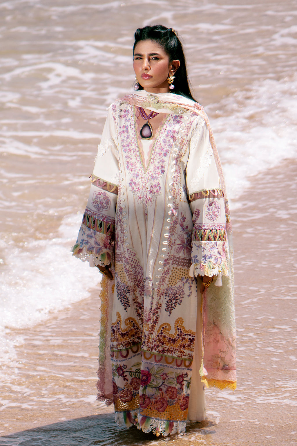 AJR Couture | Dastan Luxury Lawn 25 | Muse - House Of Hania