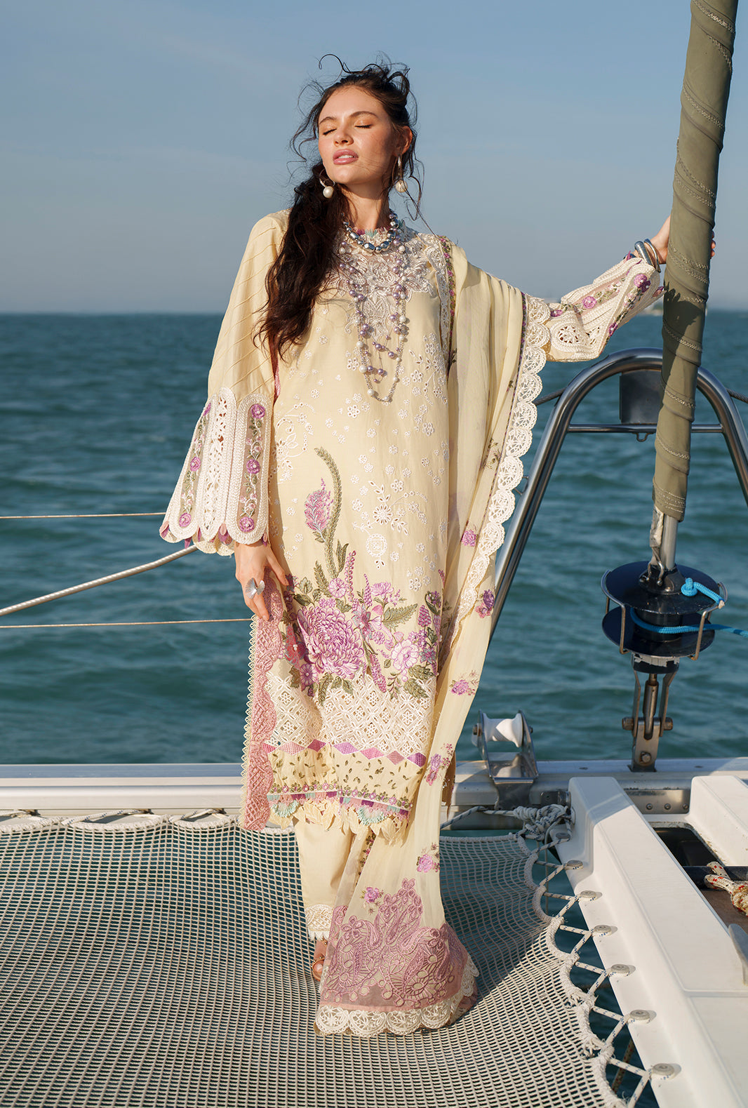 AJR Couture | Evara Luxury Lawn | Faria - House Of Hania