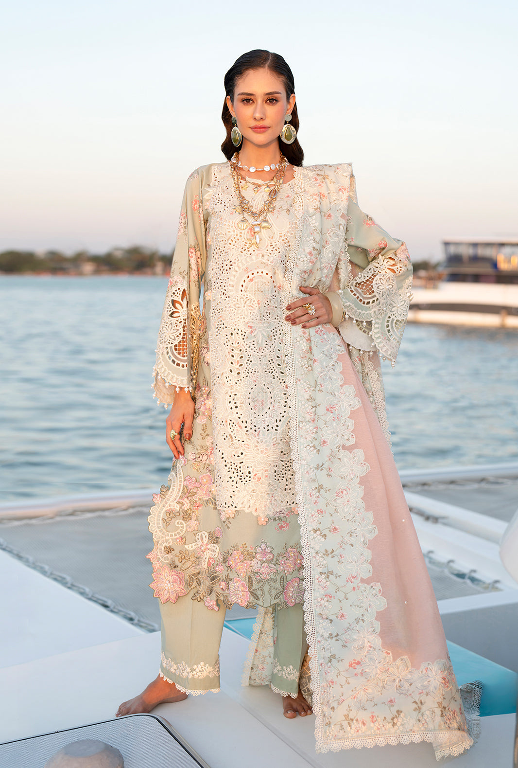 AJR Couture | Evara Luxury Lawn | Fyna - House Of Hania