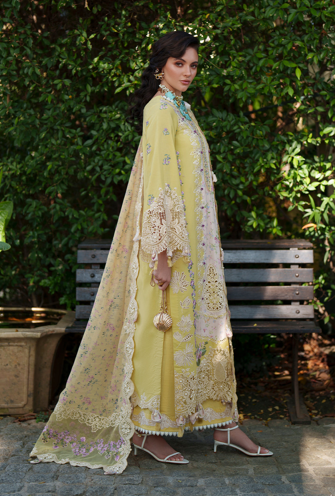 AJR Couture | Evara Luxury Lawn | Kaia - House Of Hania