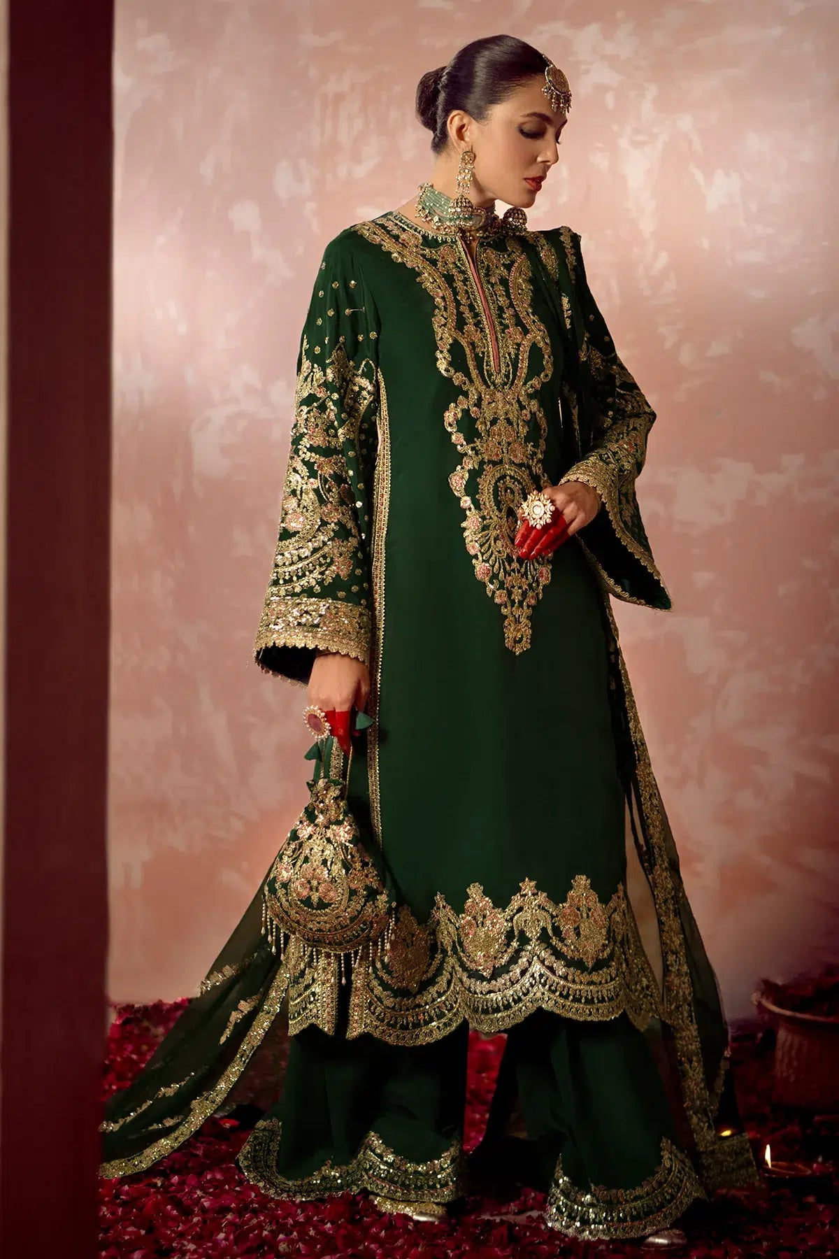 AJR Couture | Mushk The Silk Edit | Aangan - House Of Hania