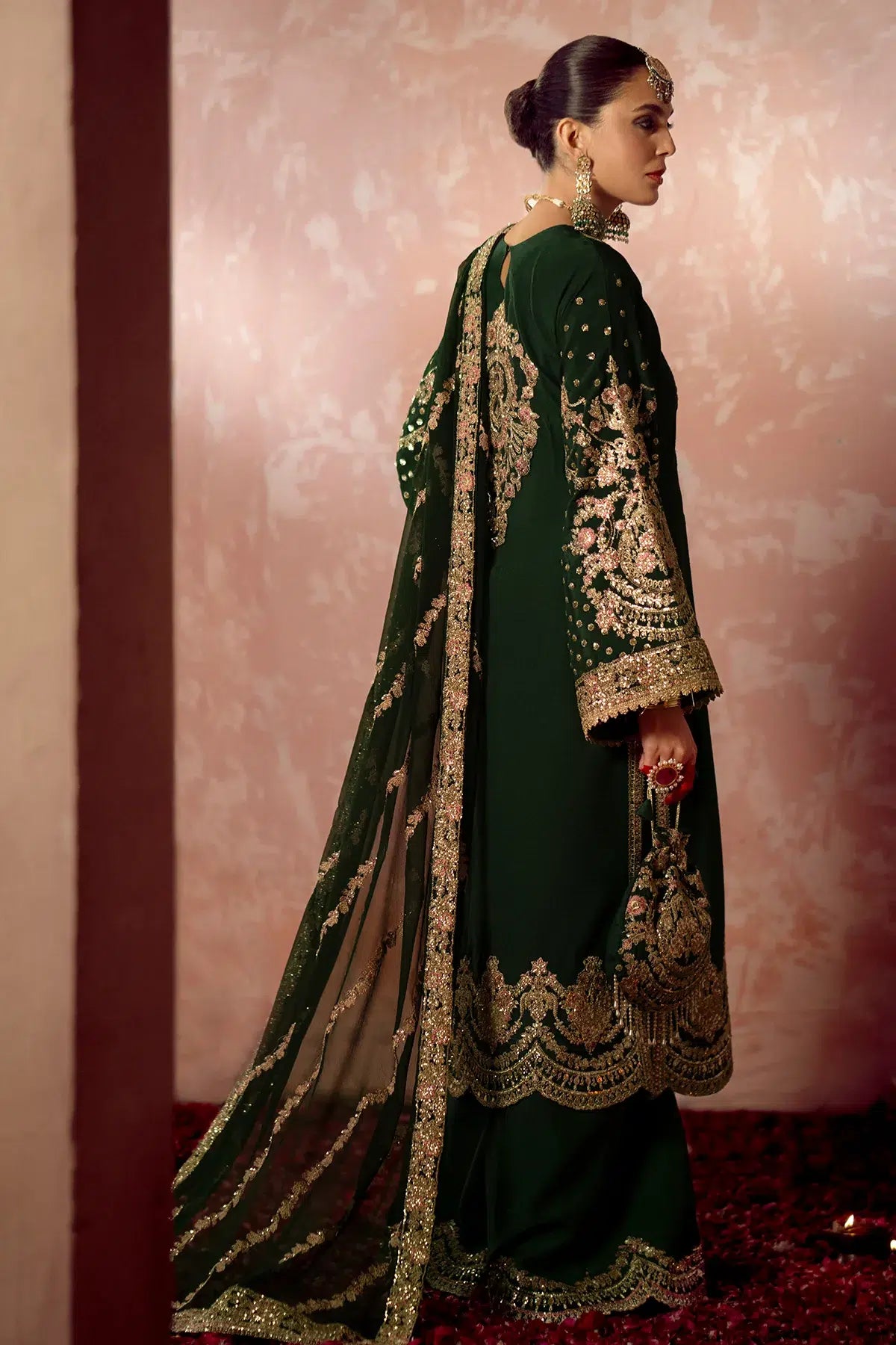 AJR Couture | Mushk The Silk Edit | Aangan - House Of Hania