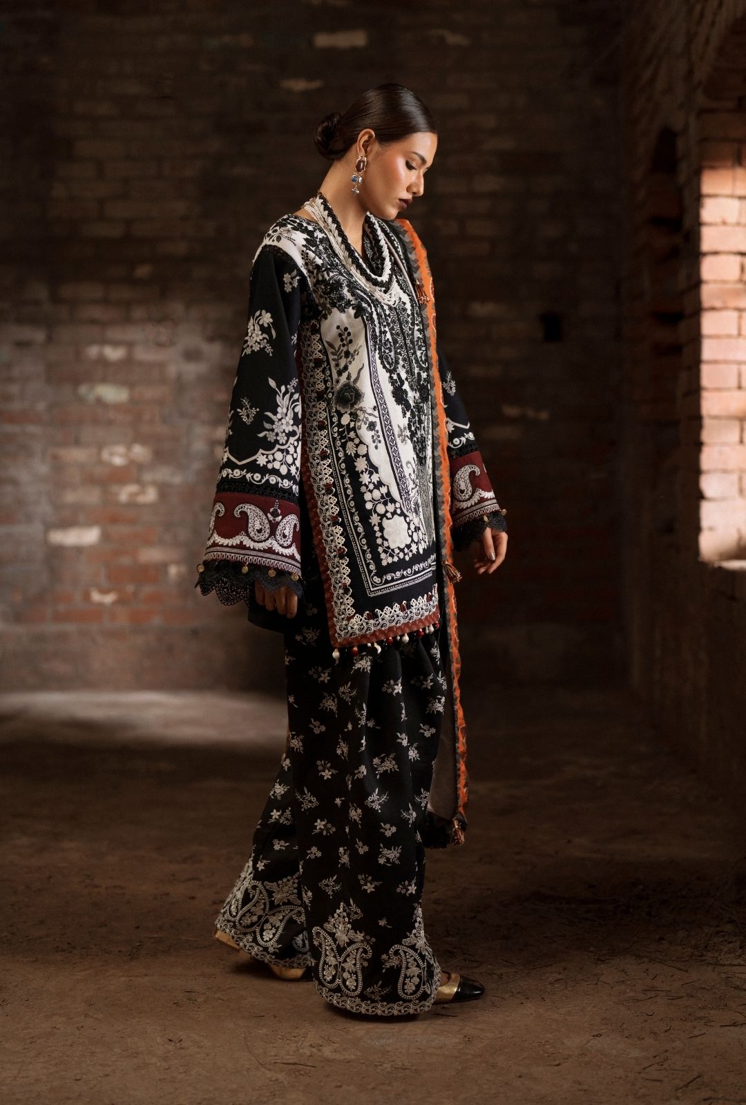 AJR Couture | Sard Sham | Makhmal - House Of Hania