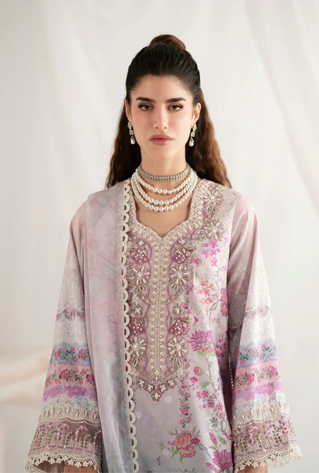 AJR couture | Garden Whisper | FLORIS - House Of Hania