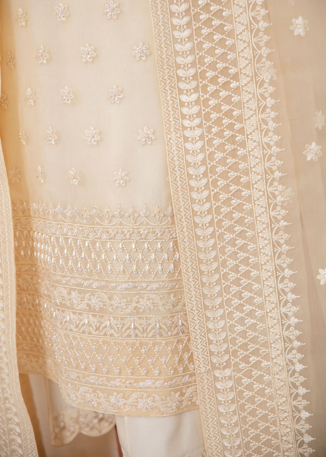 AKBAR ASLAM WHITE ASH U-1446 FORMAL COLLECTION STITCHED - House Of Hania